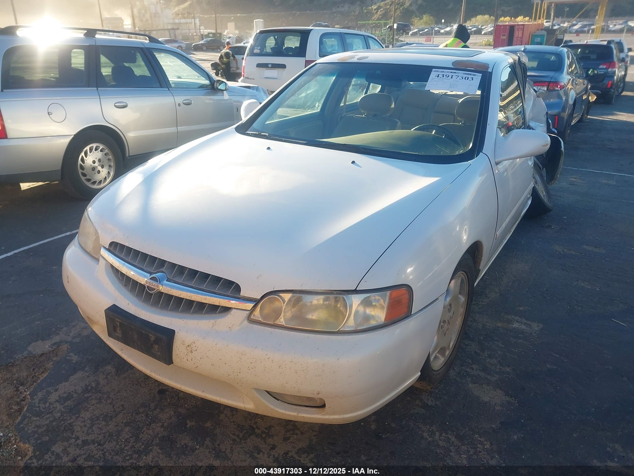 NISSAN ALTIMA image 2