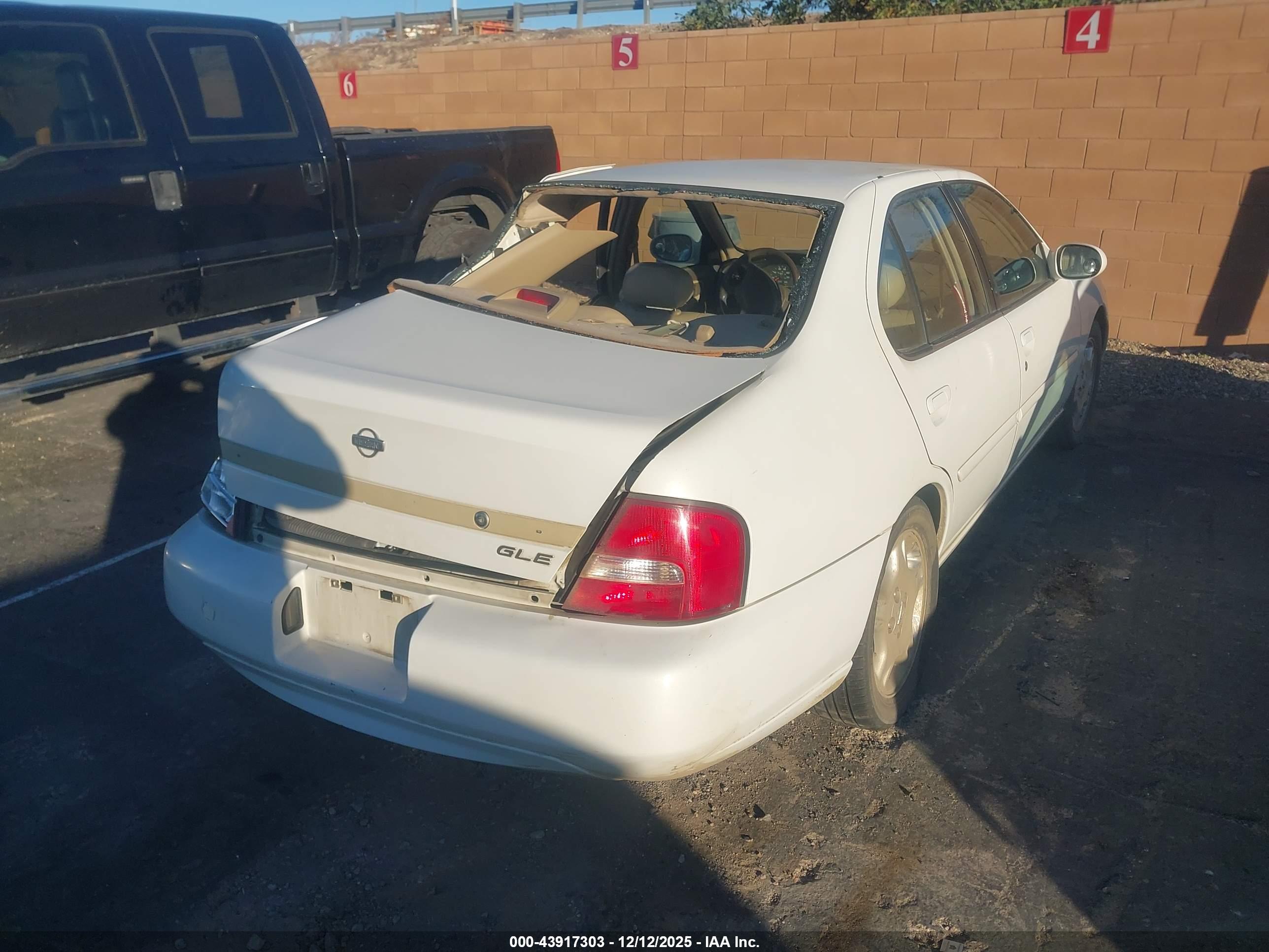 NISSAN ALTIMA image 4