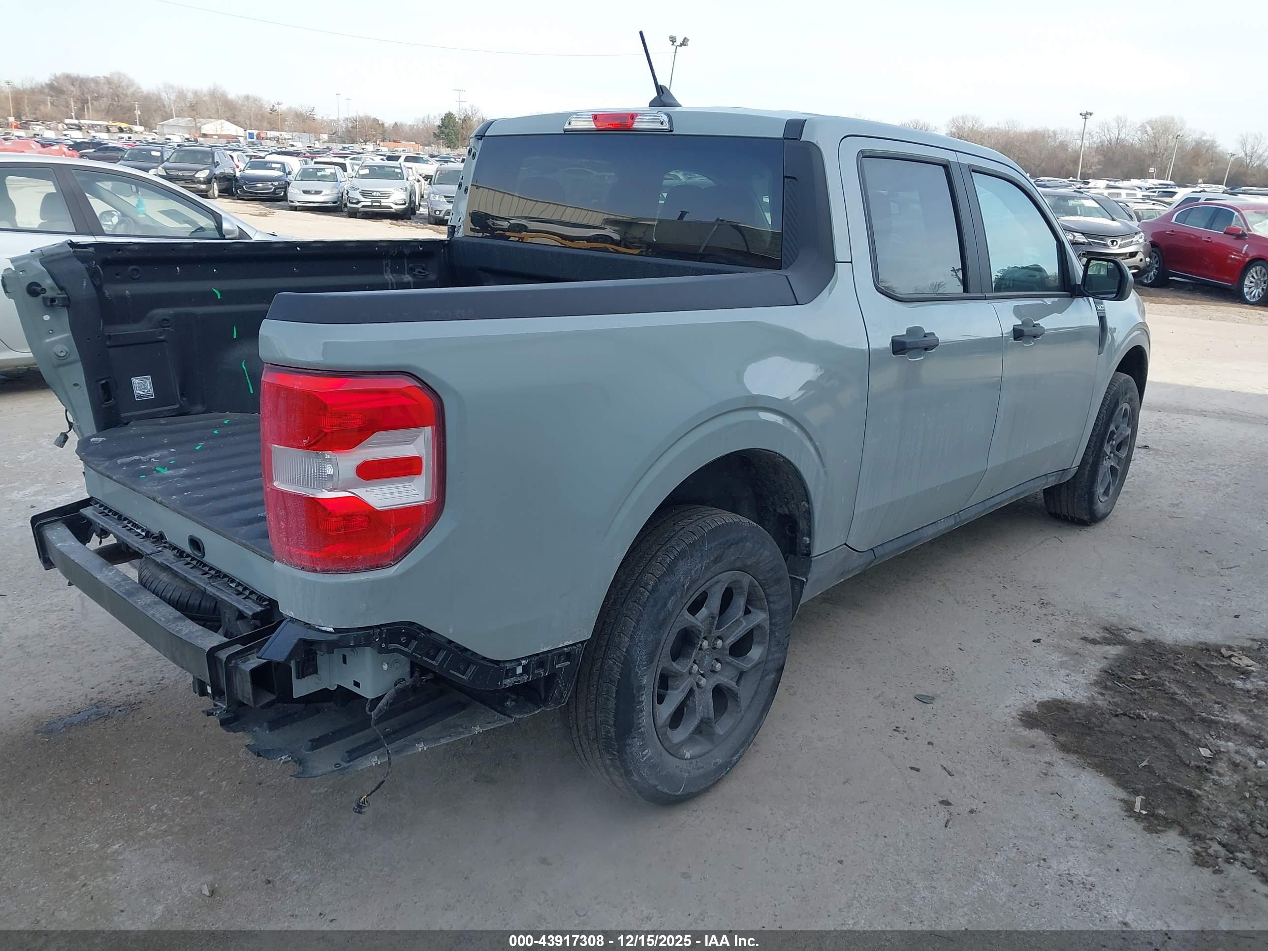 FORD MAVERICK image 4