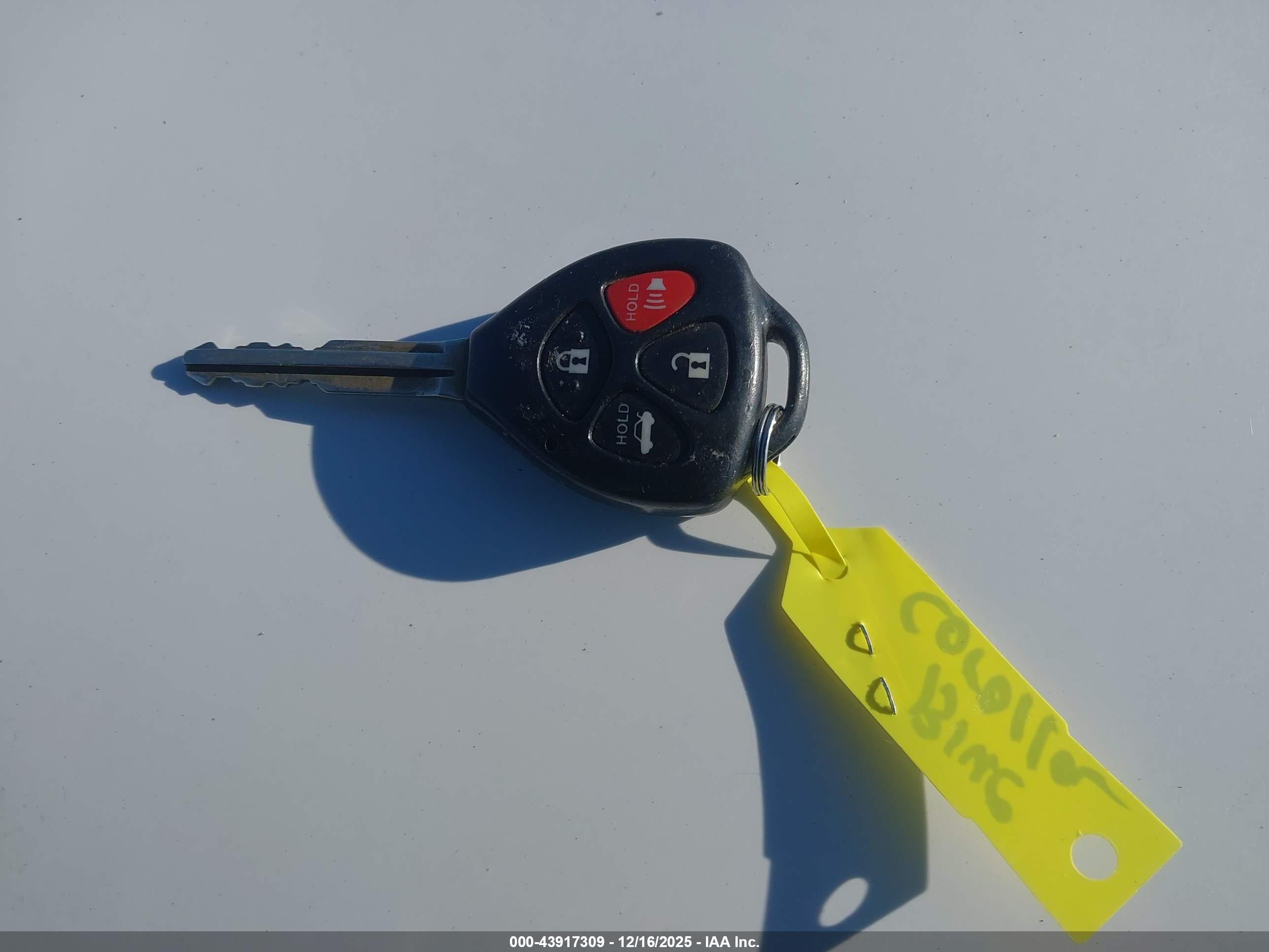 TOYOTA COROLLA image 11