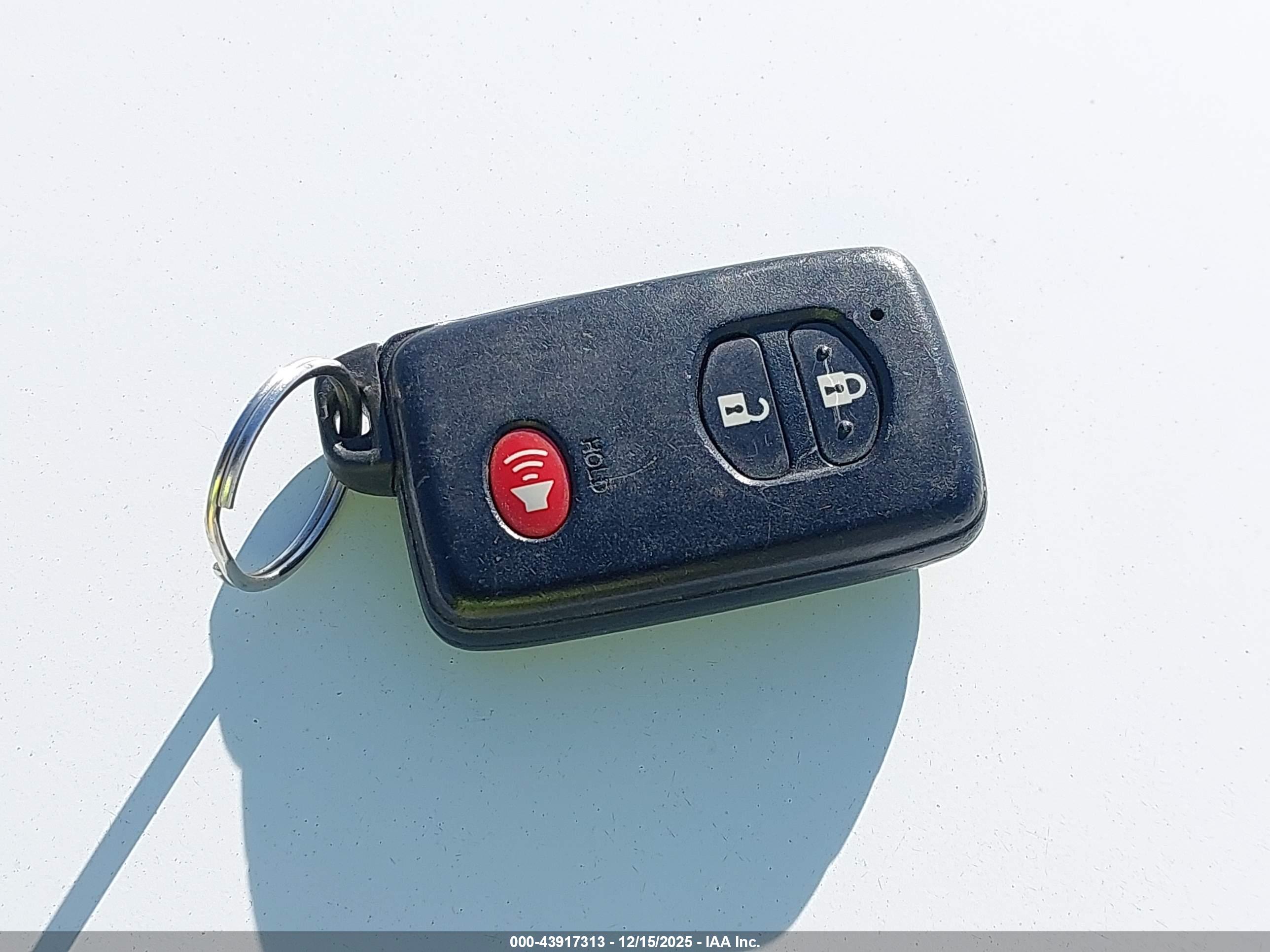 TOYOTA PRIUS image 11