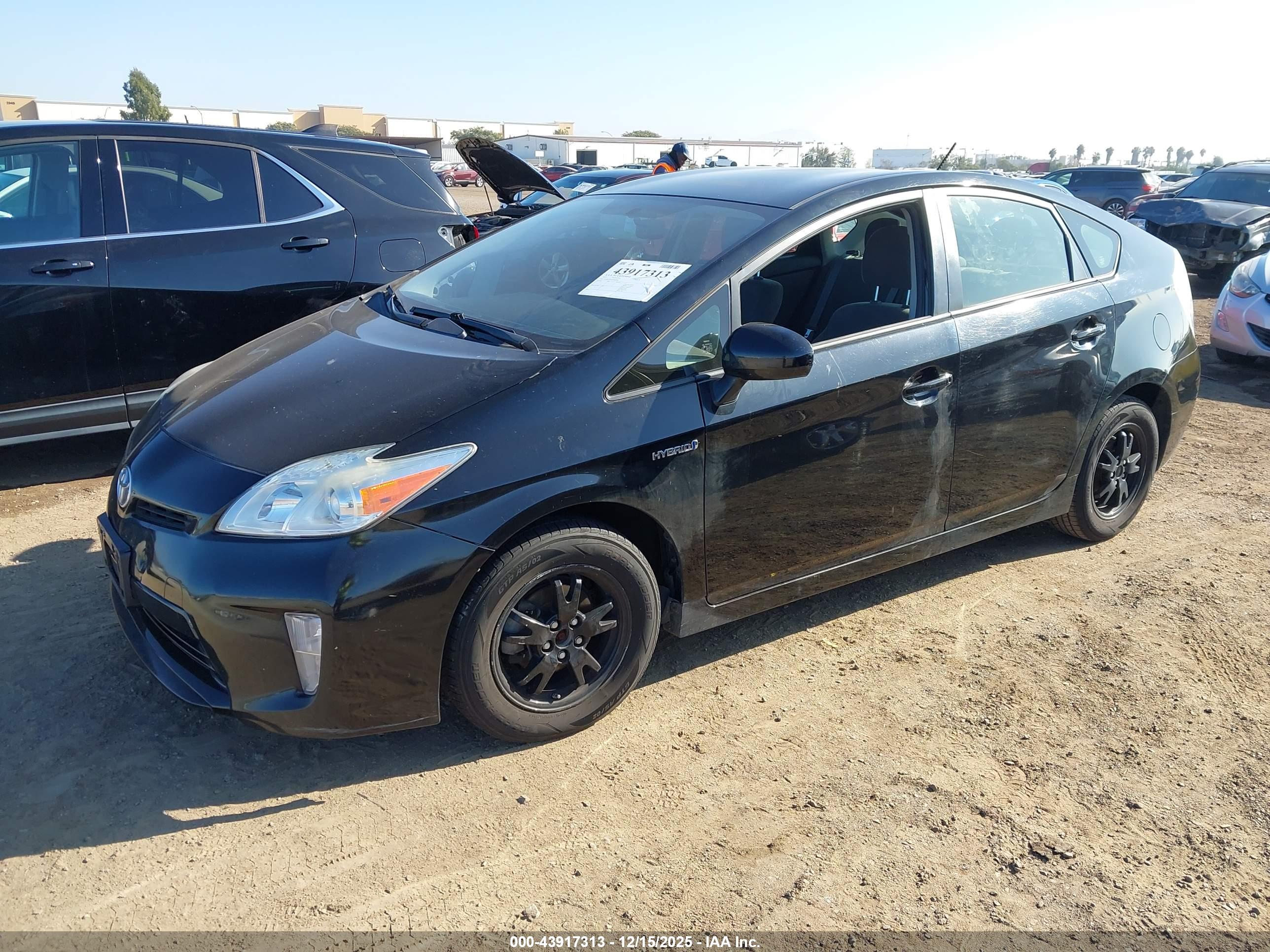 TOYOTA PRIUS image 2