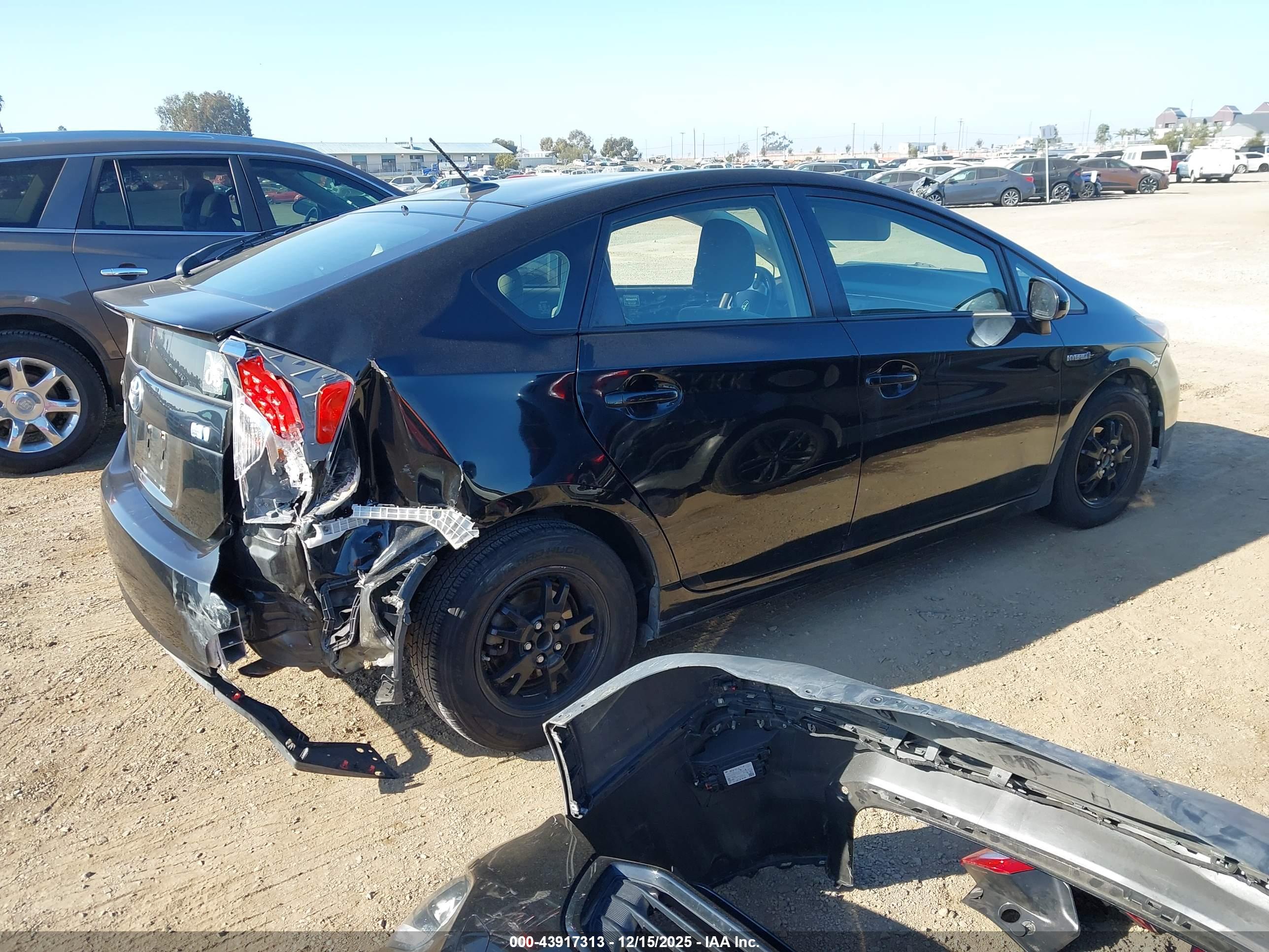 TOYOTA PRIUS image 4