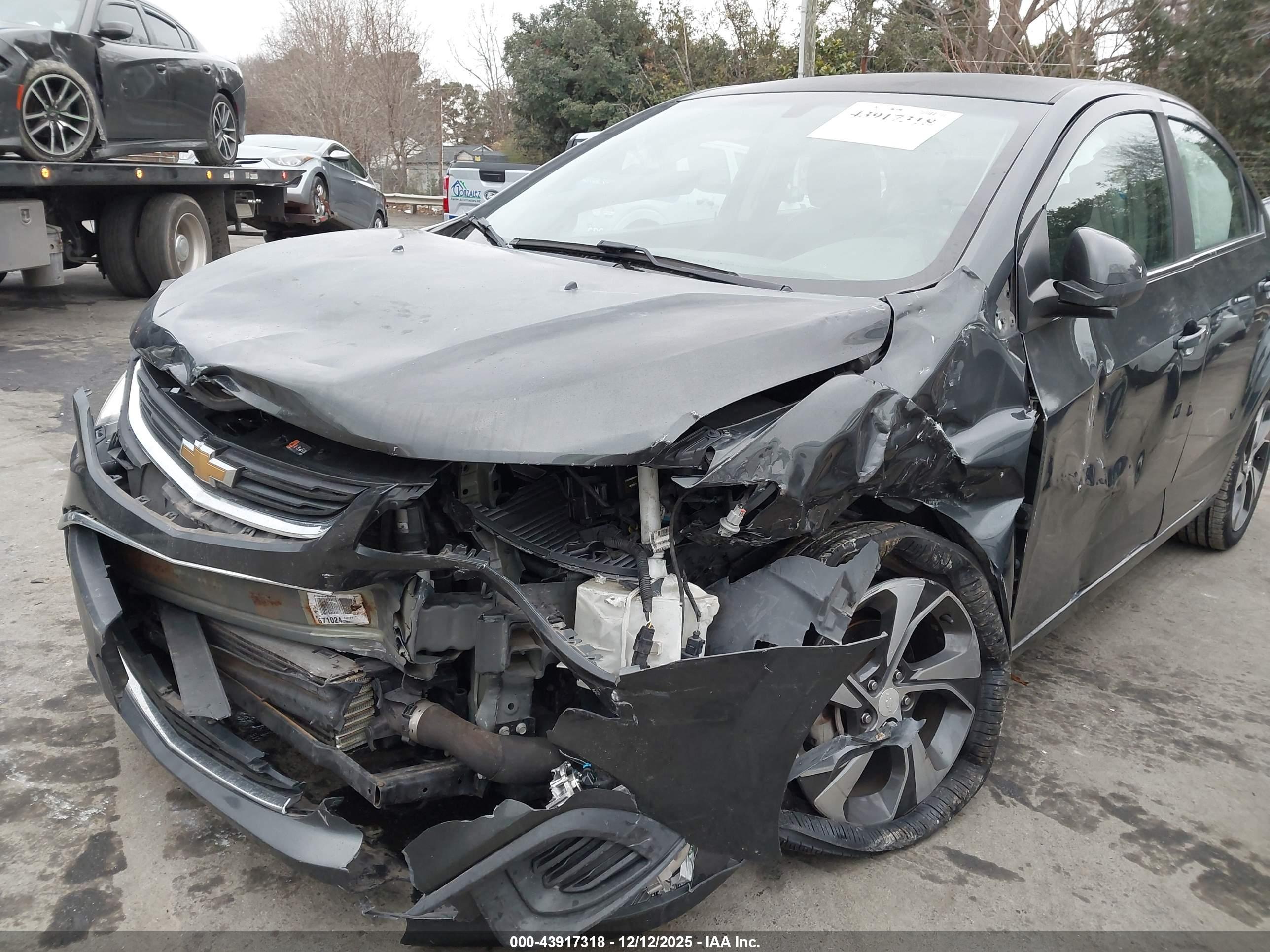 CHEVROLET SONIC image 6