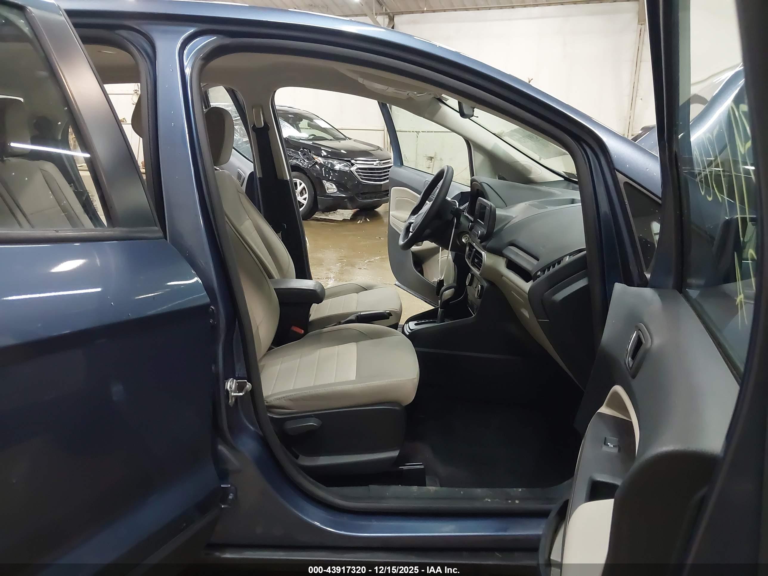 FORD ECOSPORT image 5