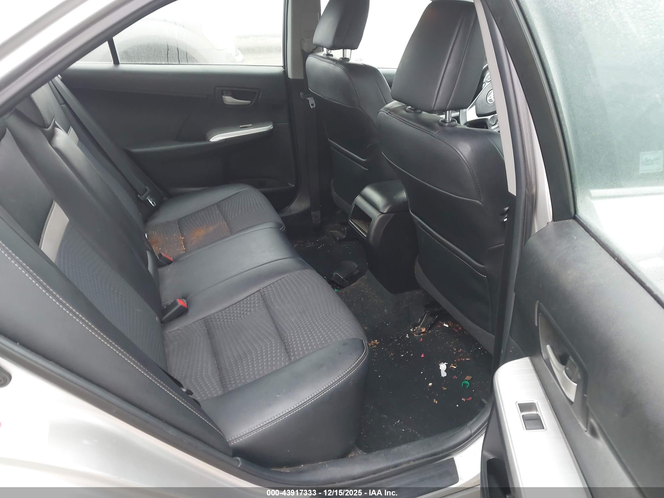 TOYOTA CAMRY image 8