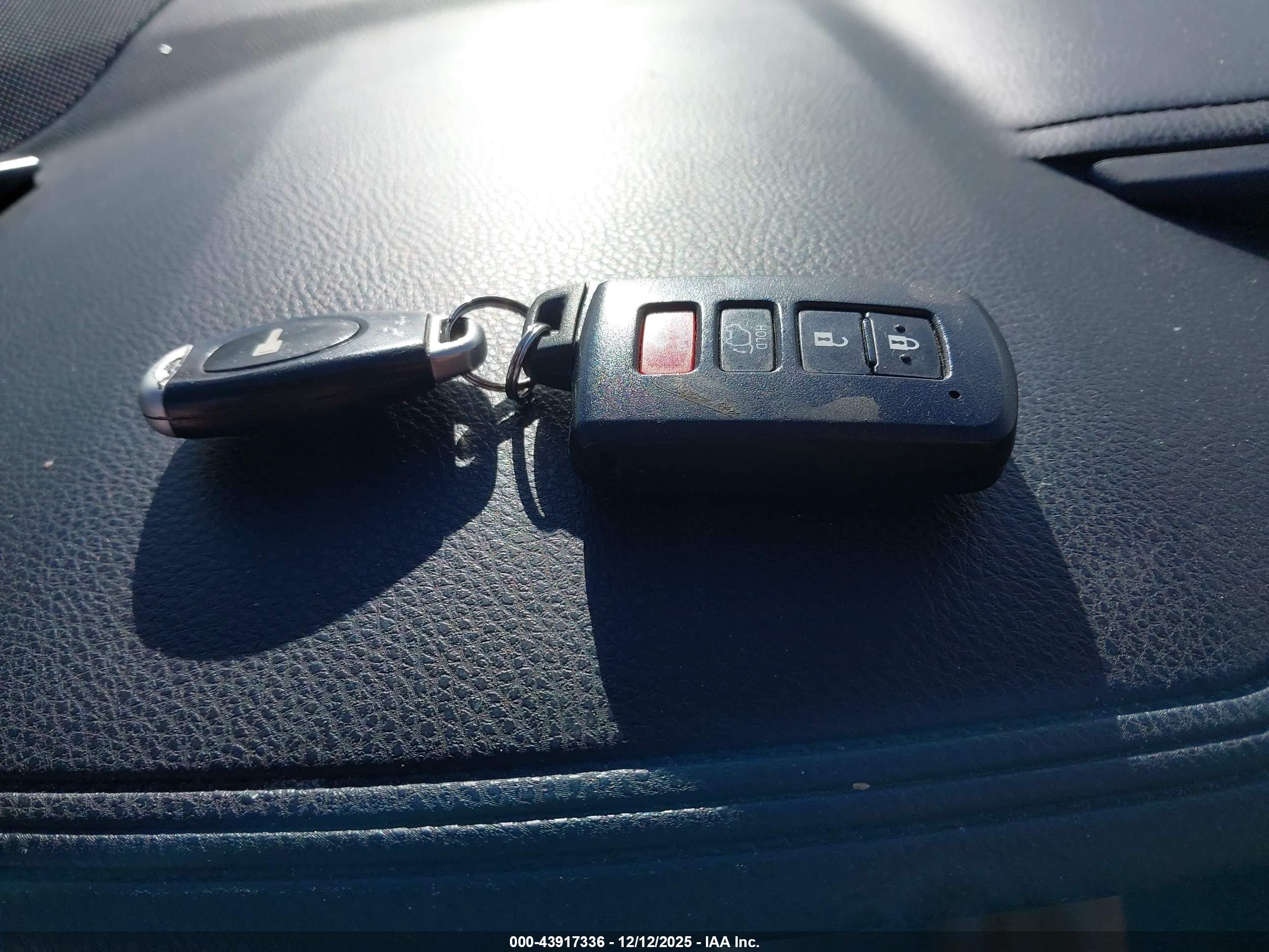 TOYOTA HIGHLANDER image 11