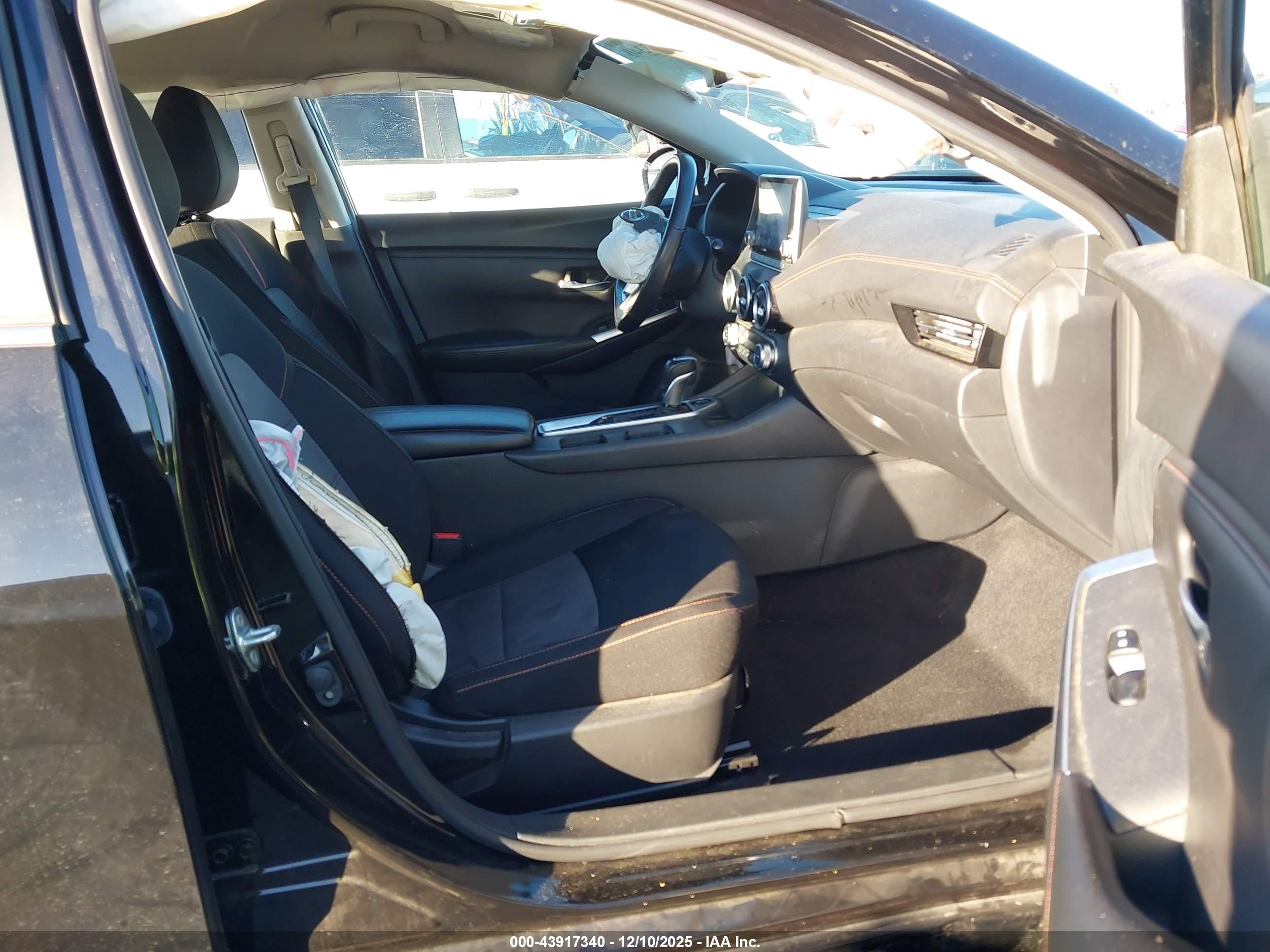NISSAN SENTRA image 5