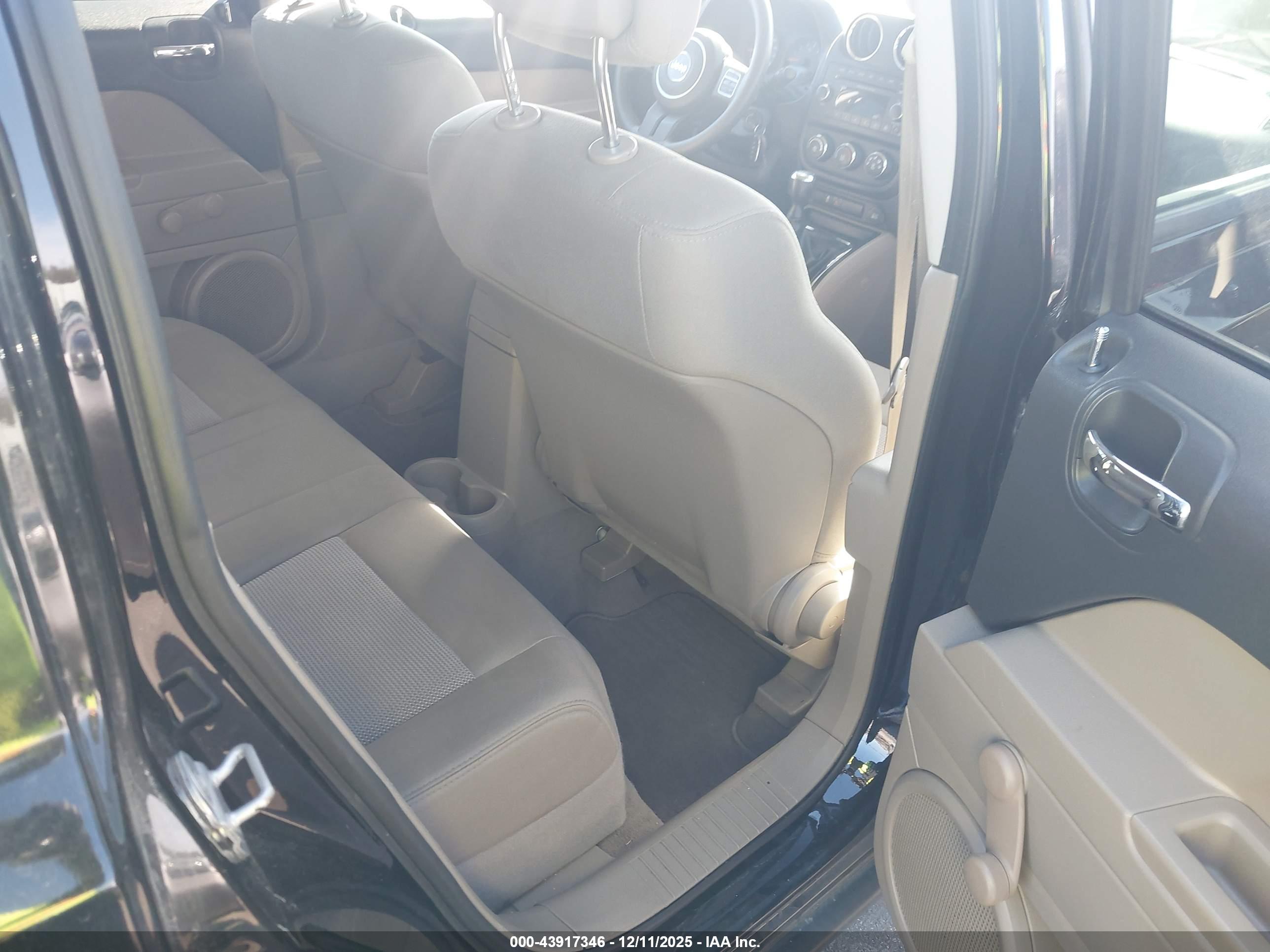 JEEP PATRIOT image 8