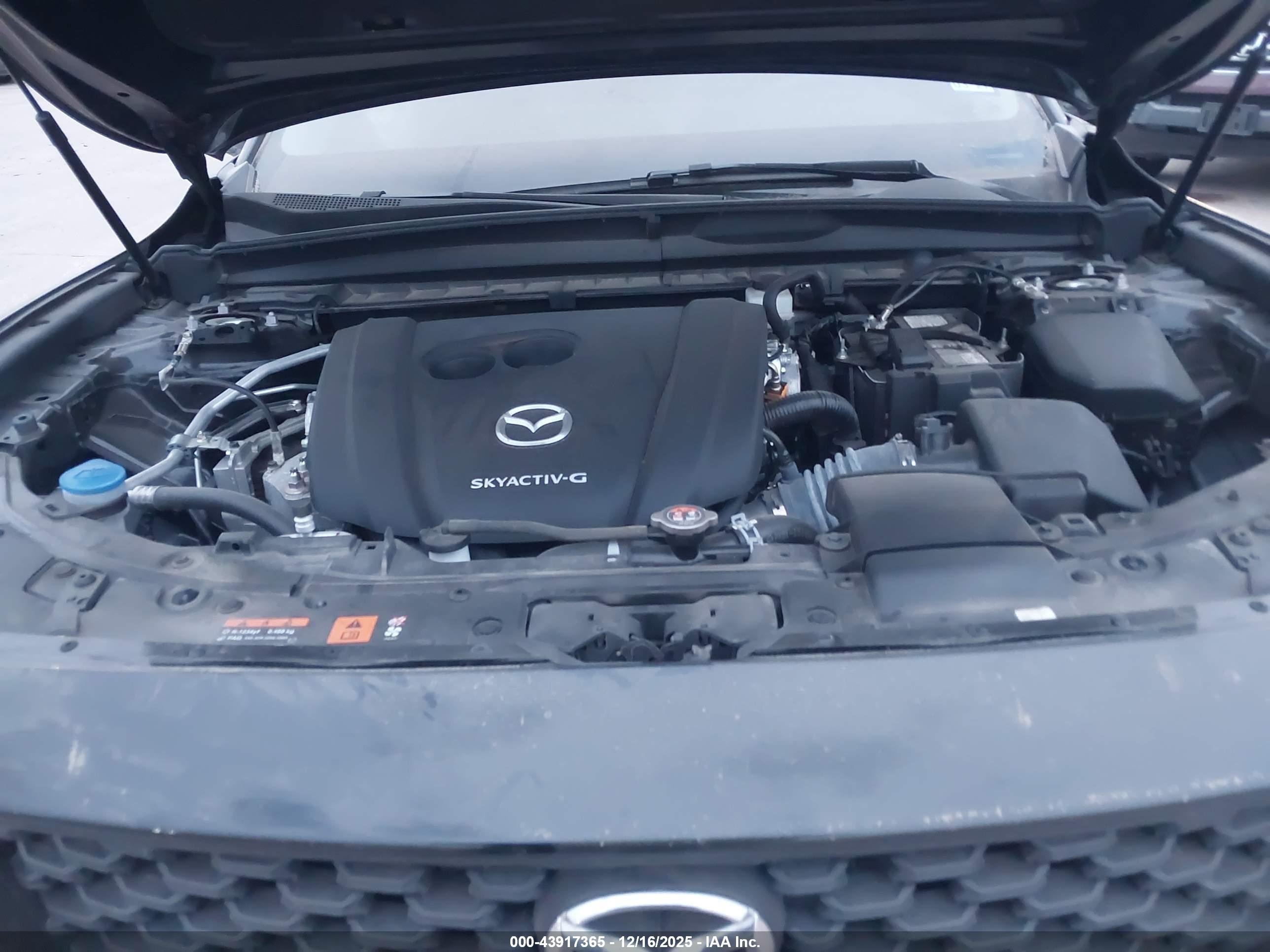 MAZDA CX-50 image 10