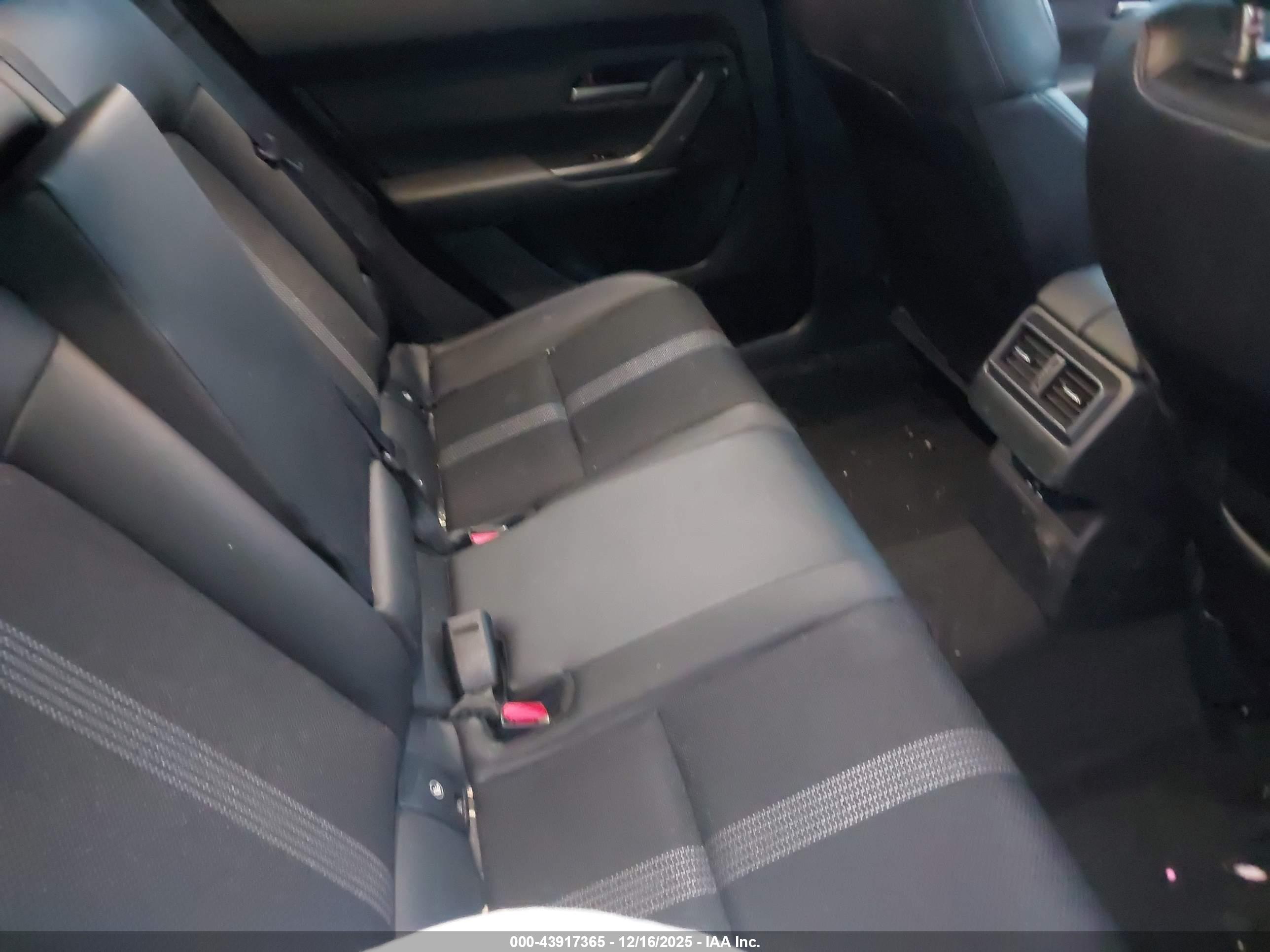 MAZDA CX-50 image 8