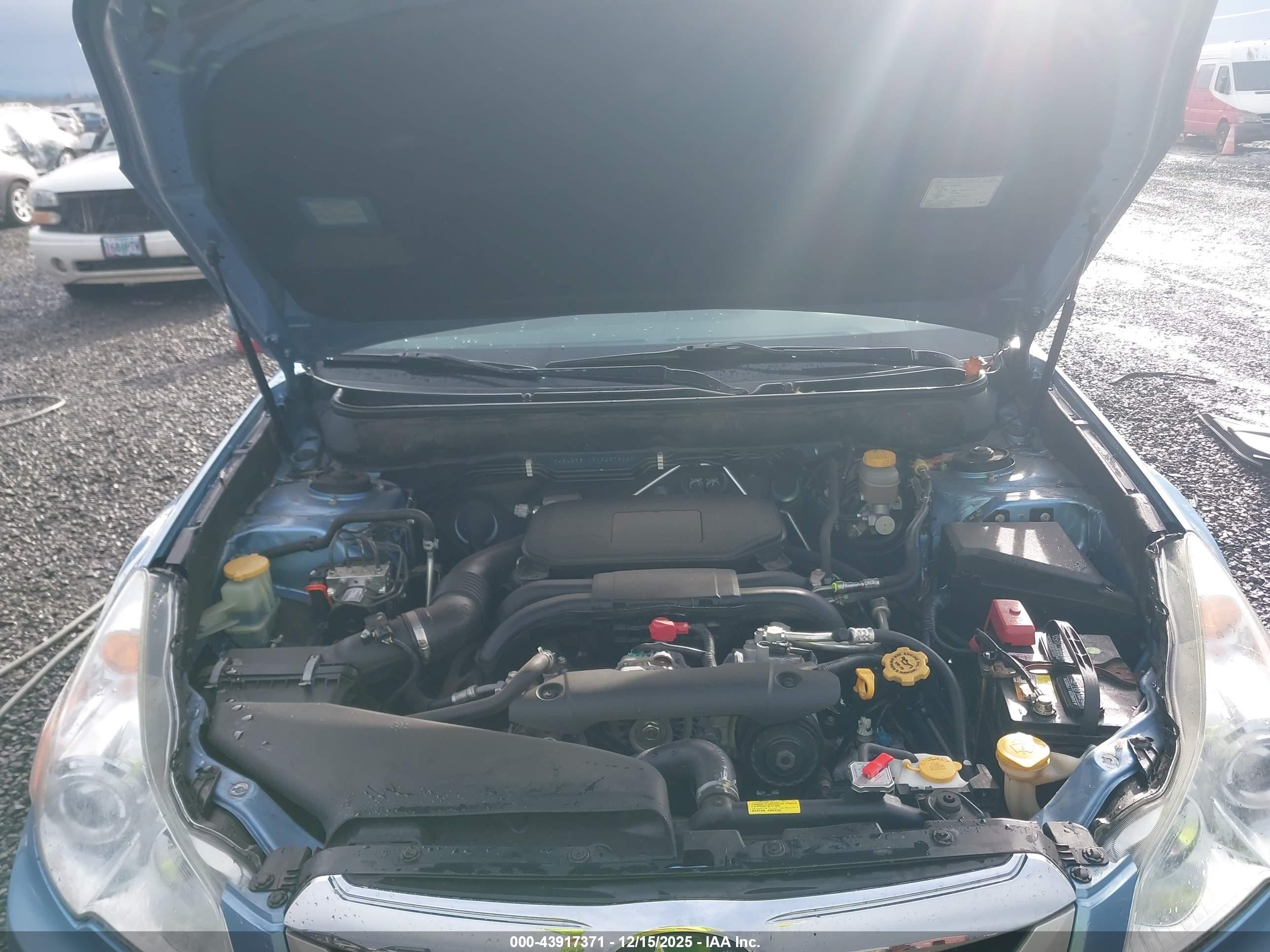 SUBARU OUTBACK image 10