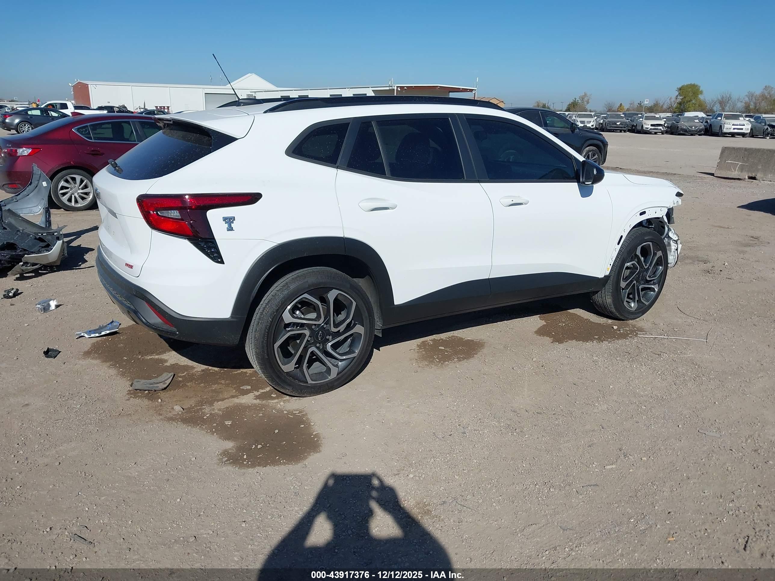 CHEVROLET TRAX image 4