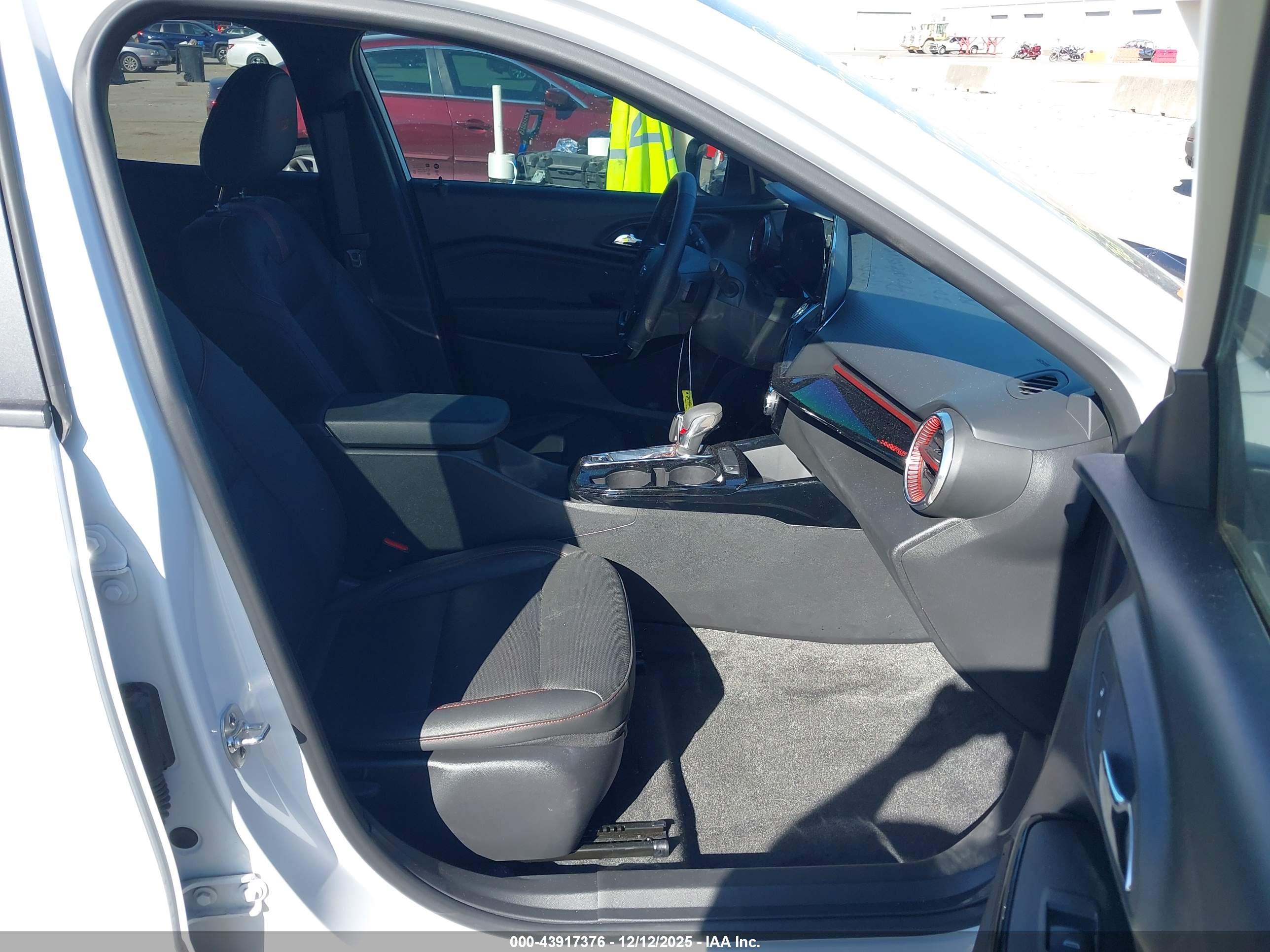 CHEVROLET TRAX image 5