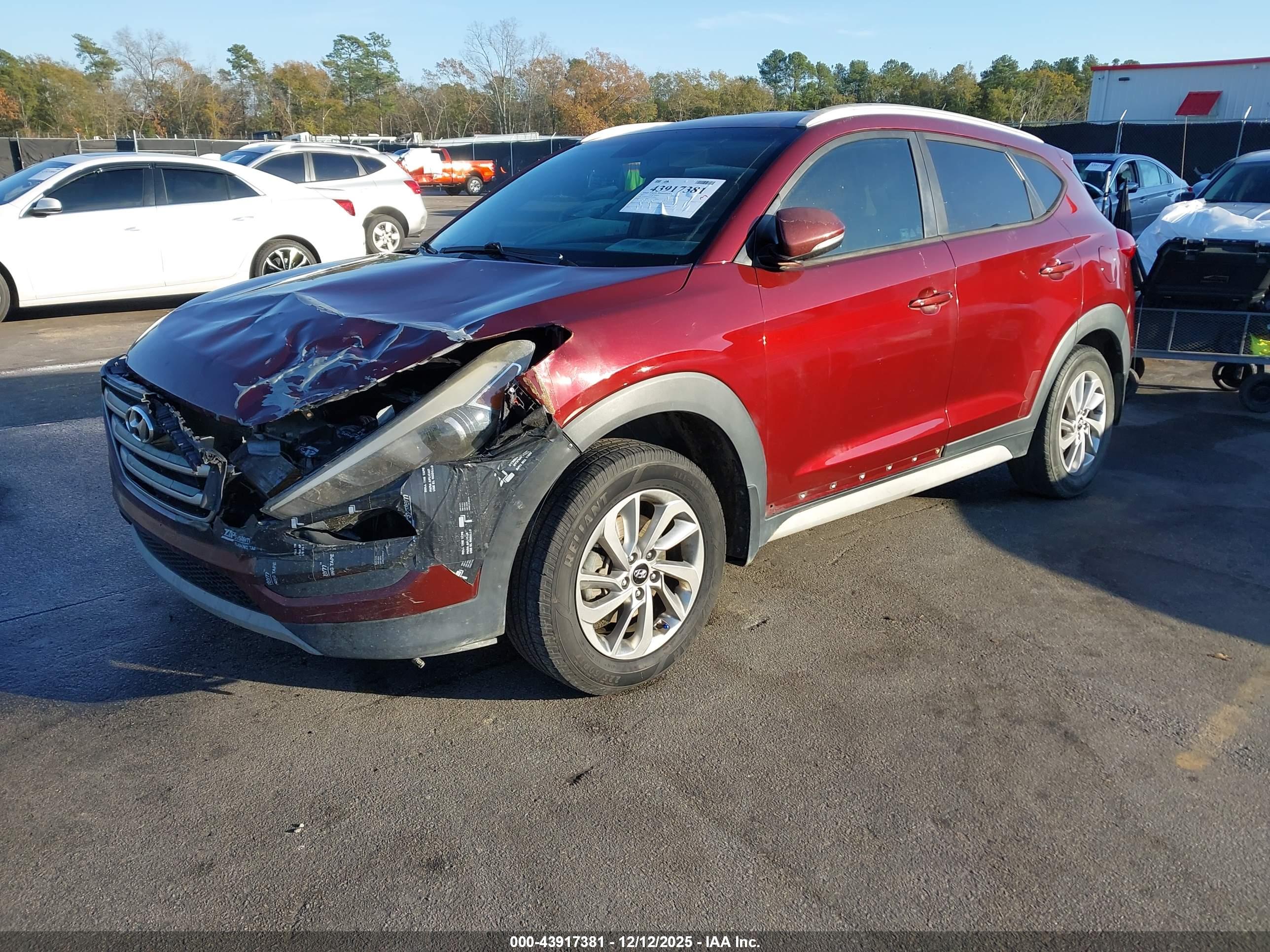 HYUNDAI TUCSON image 2