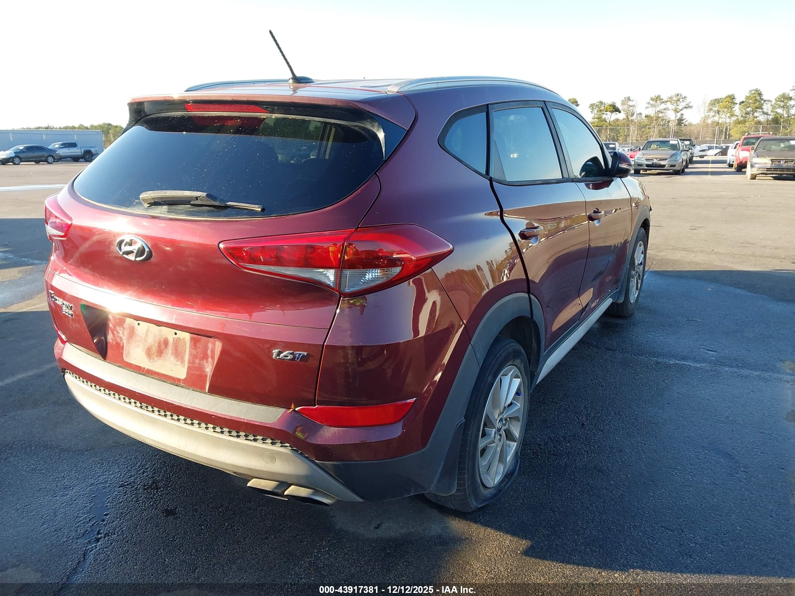HYUNDAI TUCSON image 4