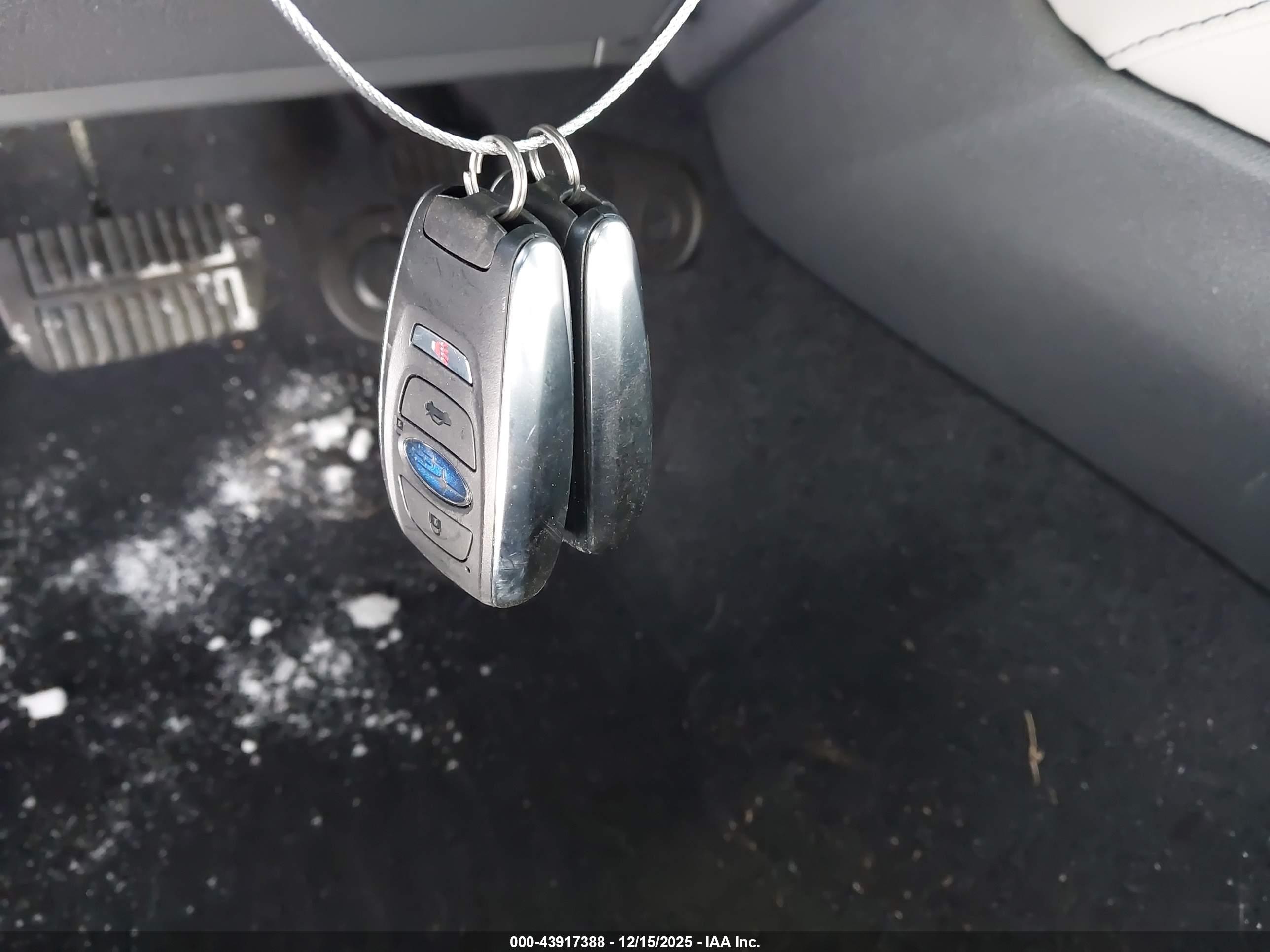SUBARU FORESTER image 11