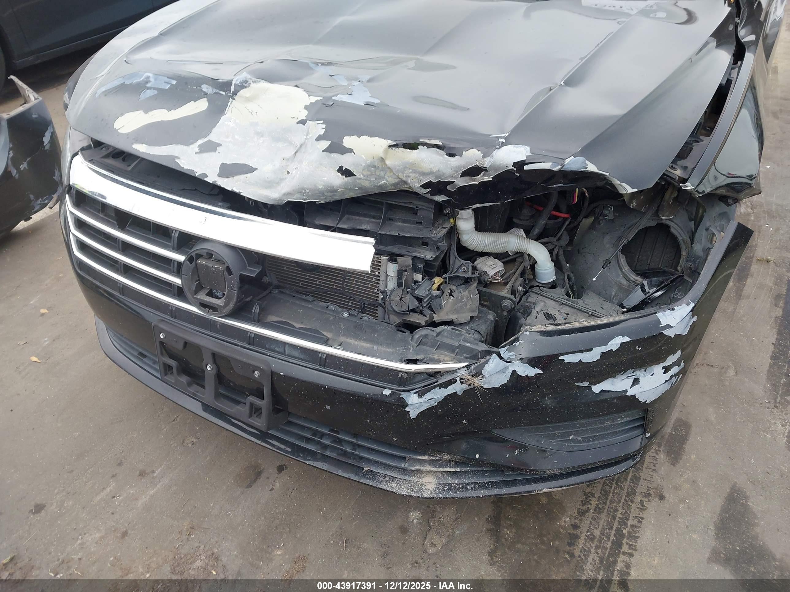 VOLKSWAGEN JETTA image 6