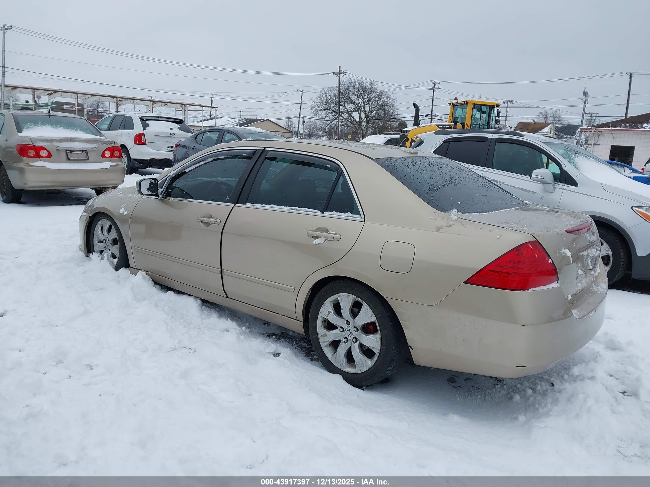 HONDA ACCORD image 3