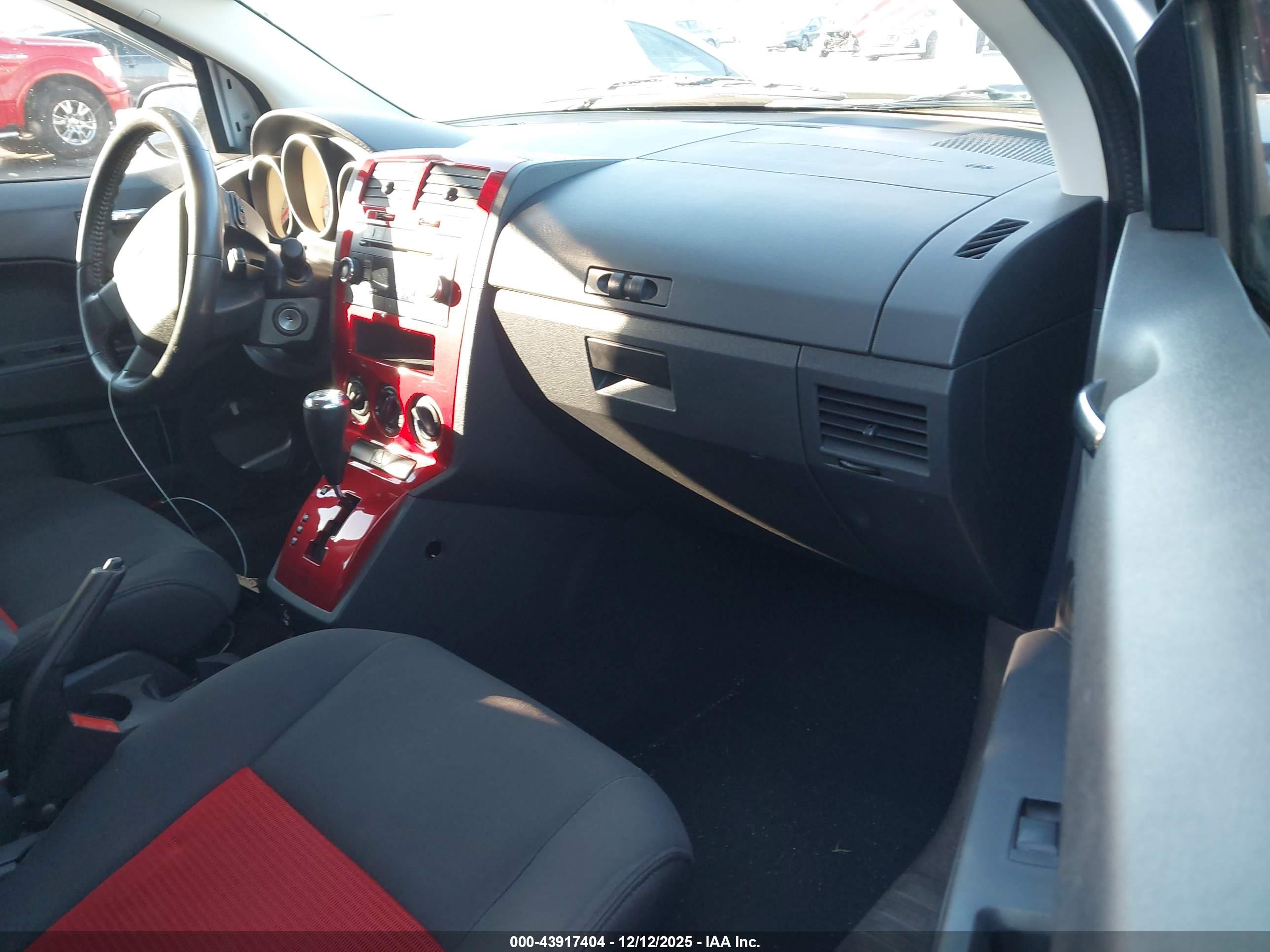 DODGE CALIBER image 5