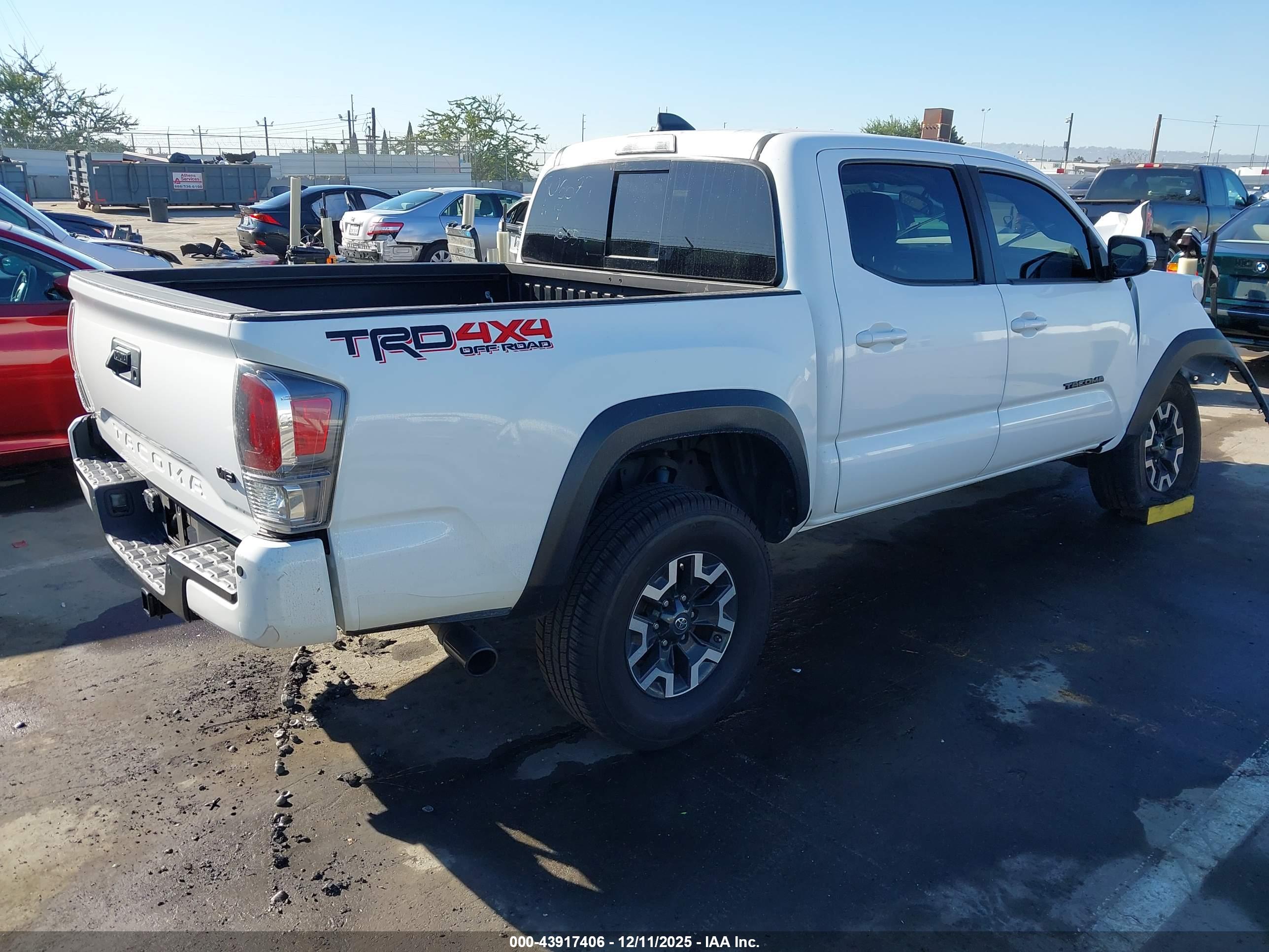 TOYOTA TACOMA image 4