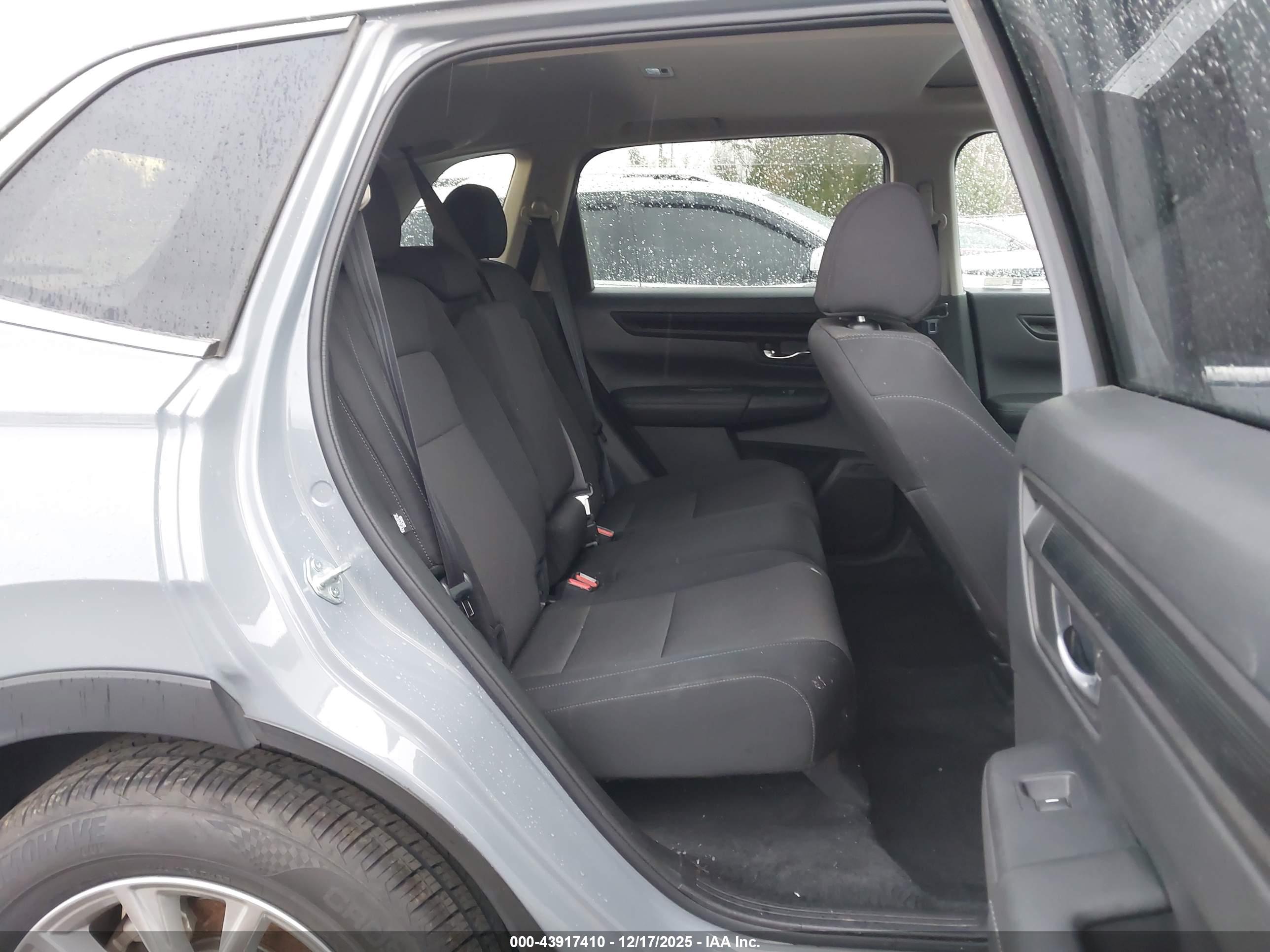 HONDA CR-V image 8