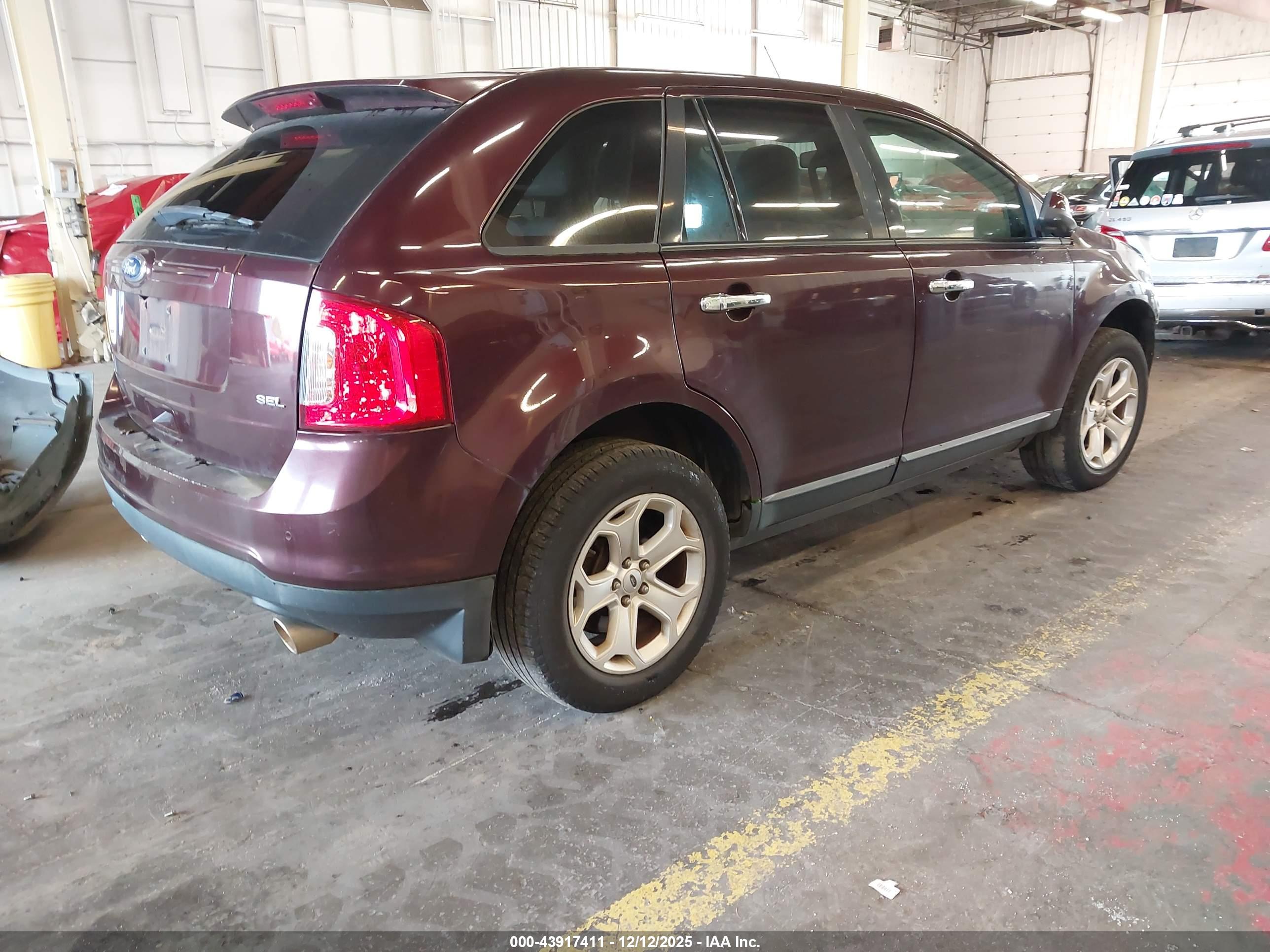 FORD EDGE image 4