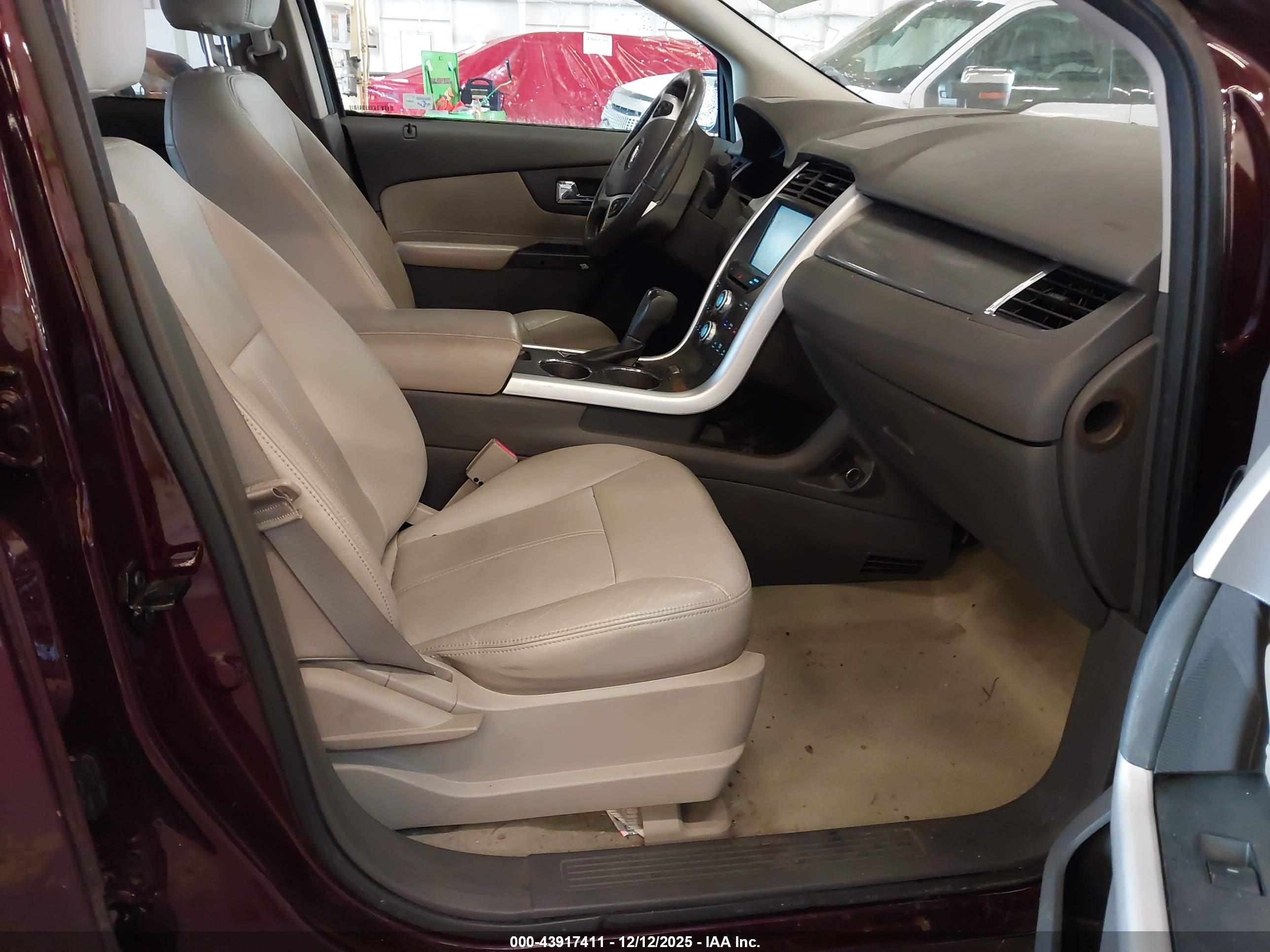 FORD EDGE image 5