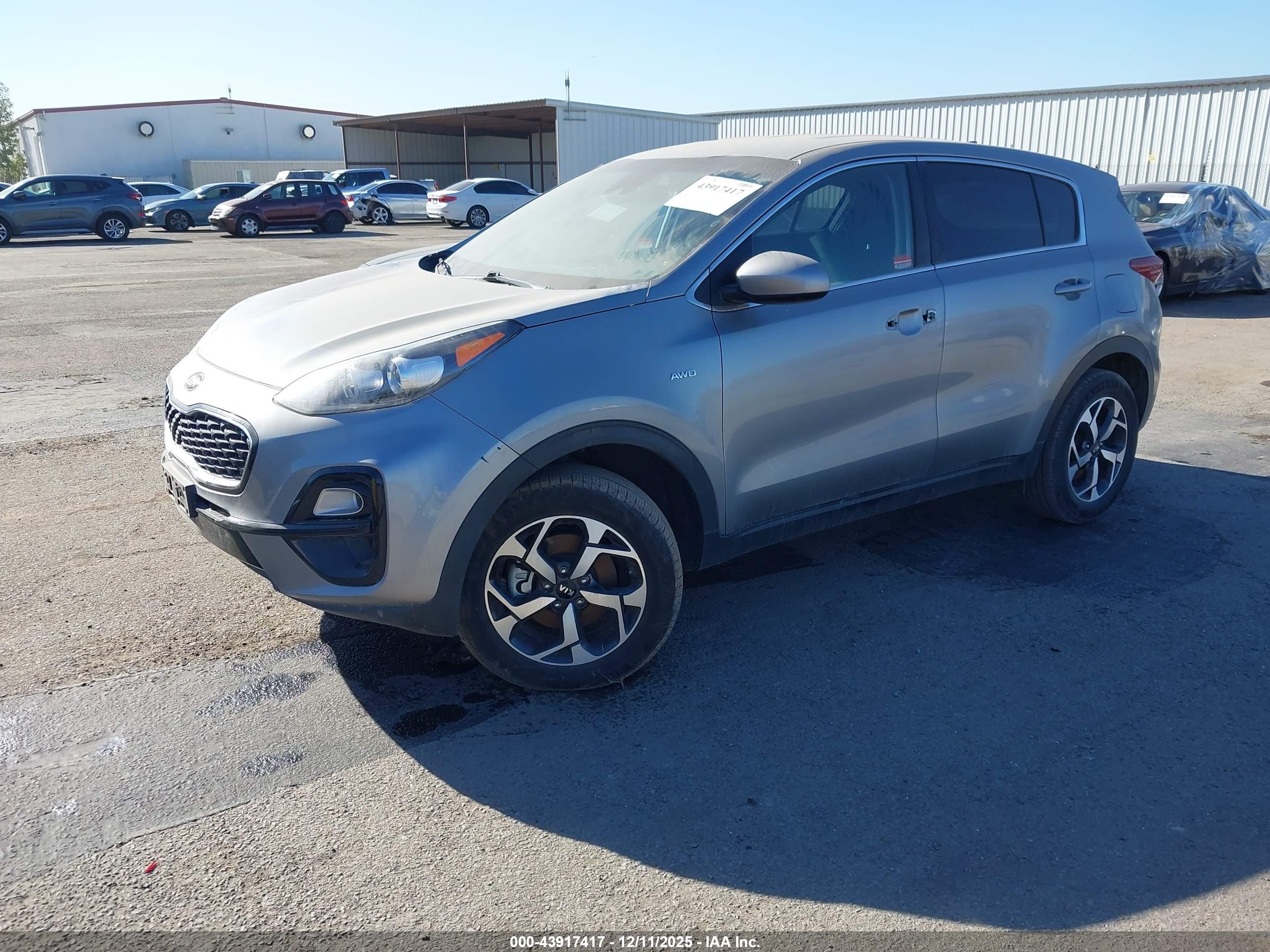 KIA SPORTAGE image 2