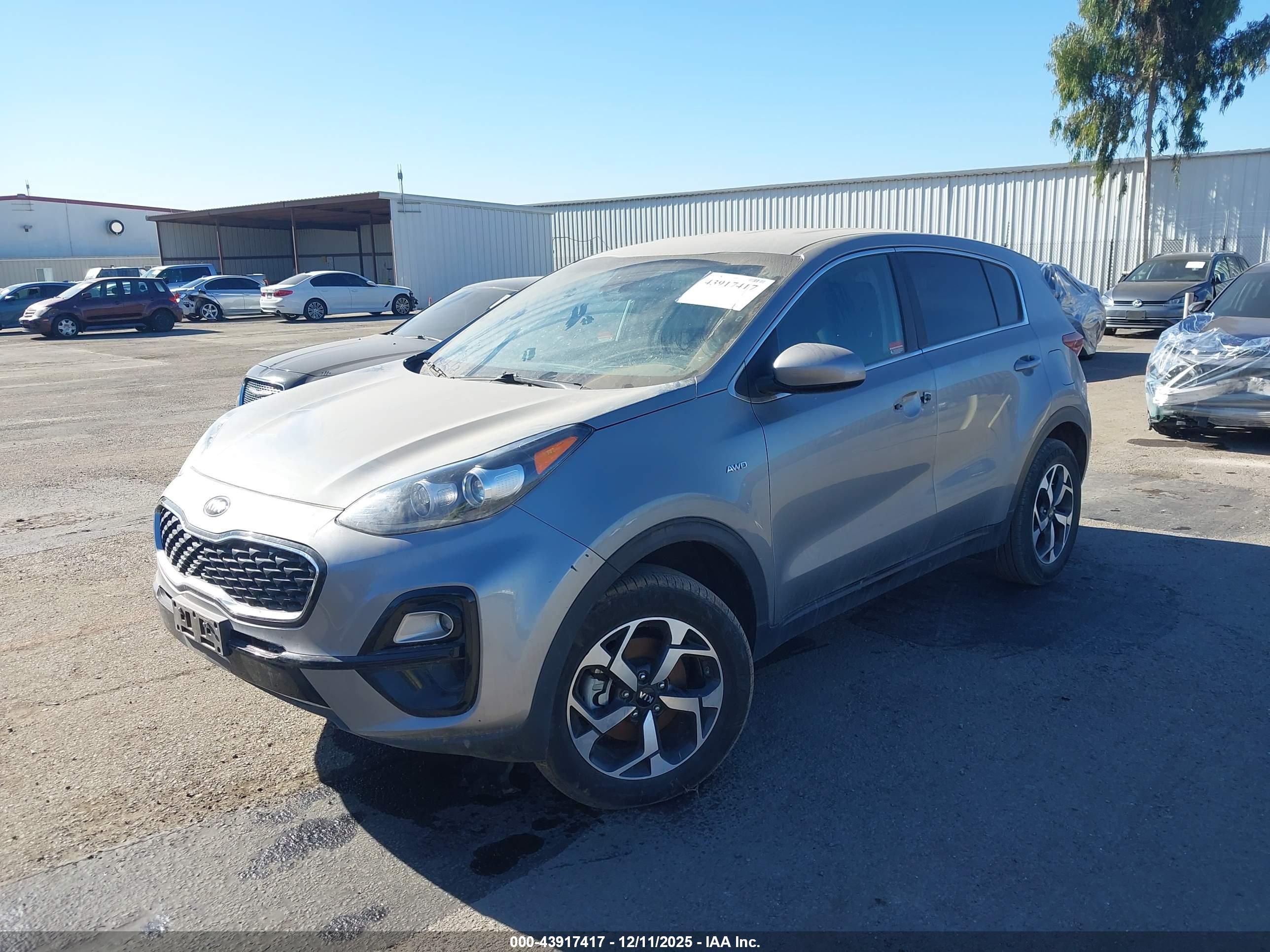 KIA SPORTAGE image 6