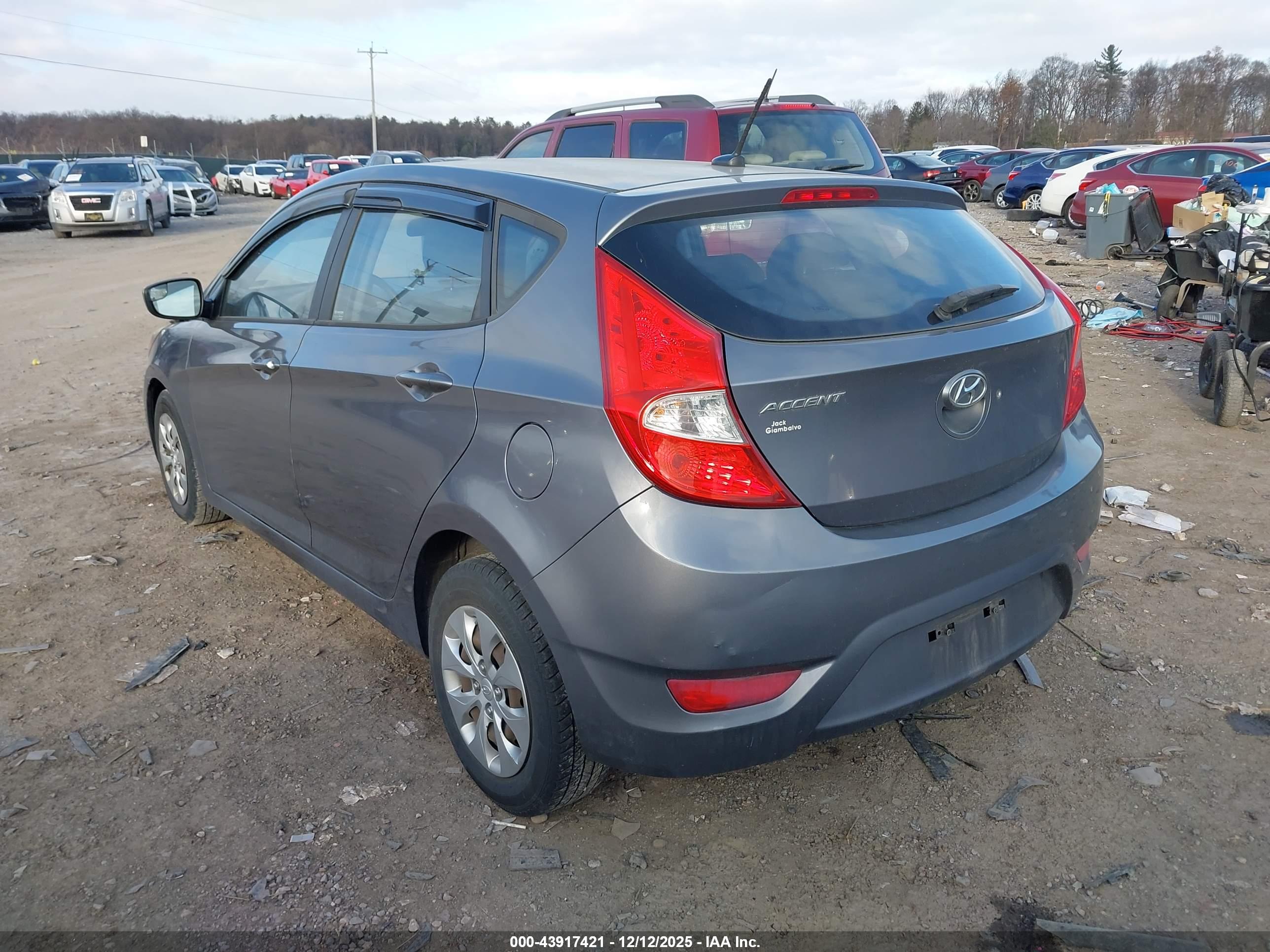 HYUNDAI ACCENT image 3