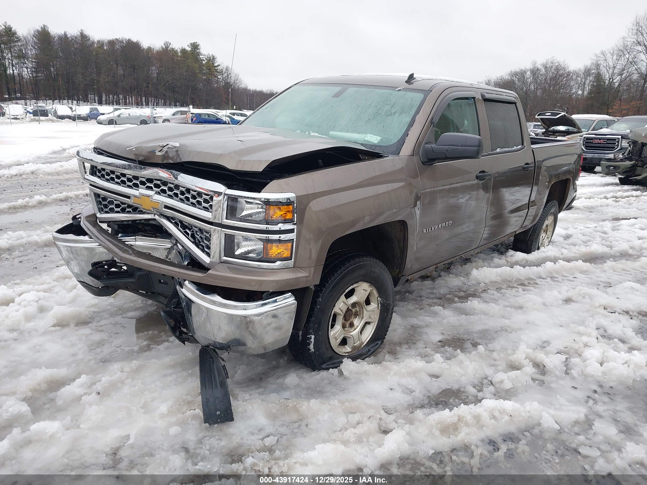 CHEVROLET SILVERADO image 2