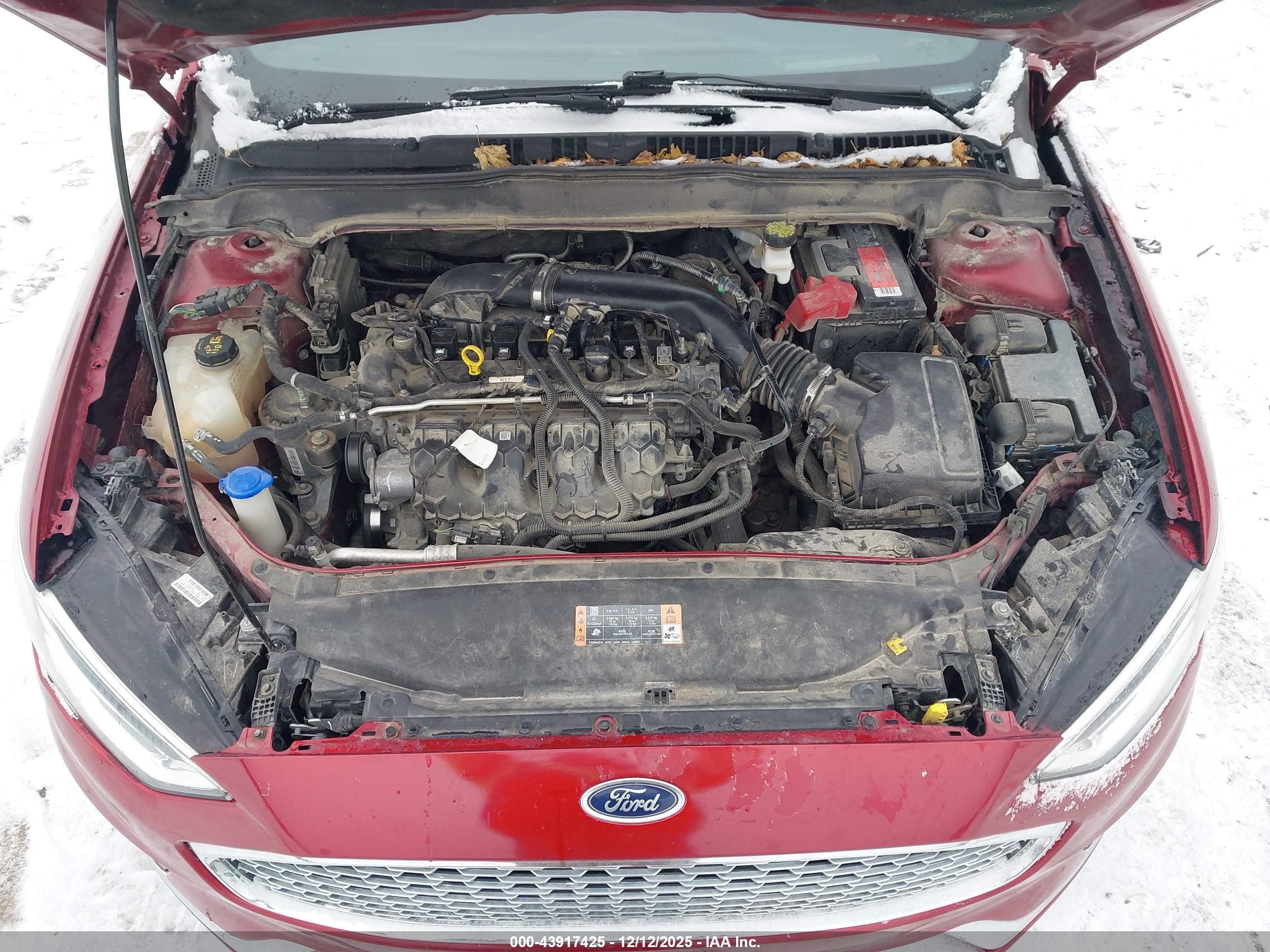 FORD FUSION image 10