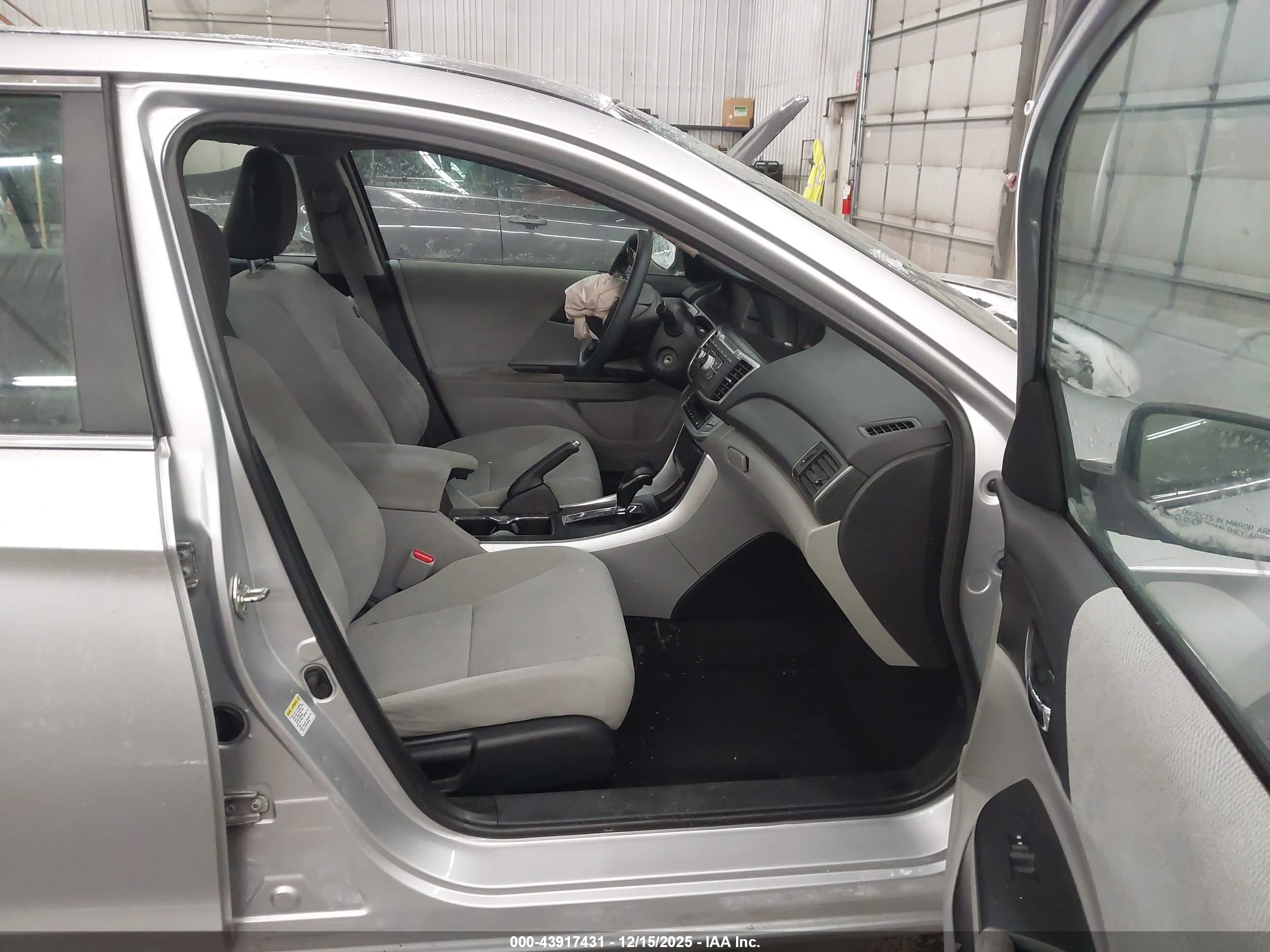 HONDA ACCORD image 5