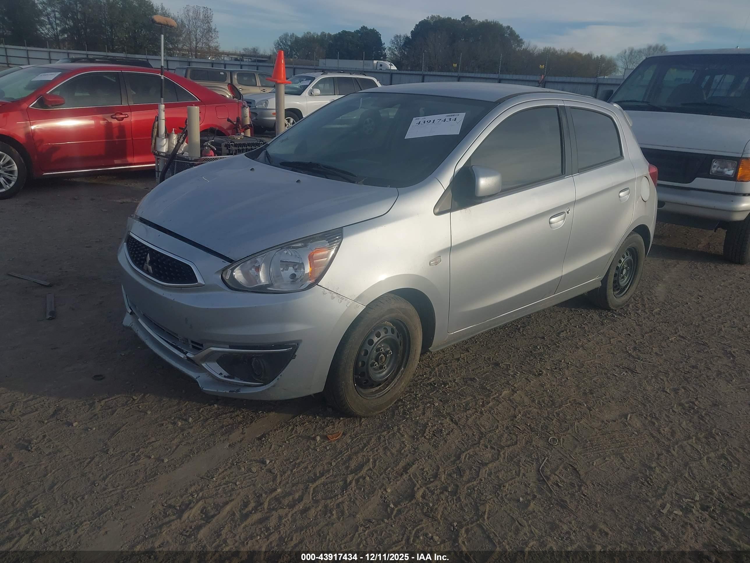 MITSUBISHI MIRAGE image 2