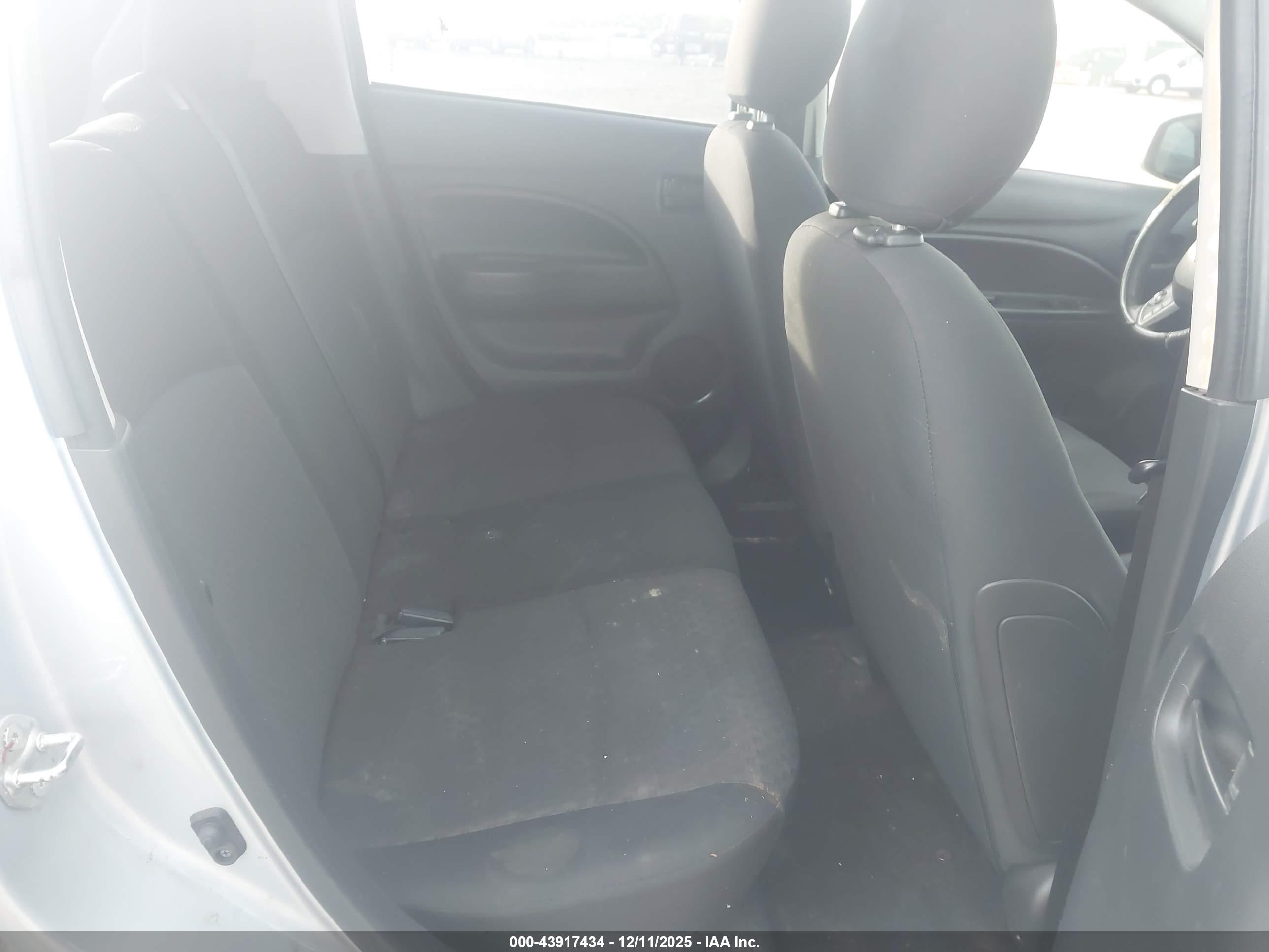 MITSUBISHI MIRAGE image 8