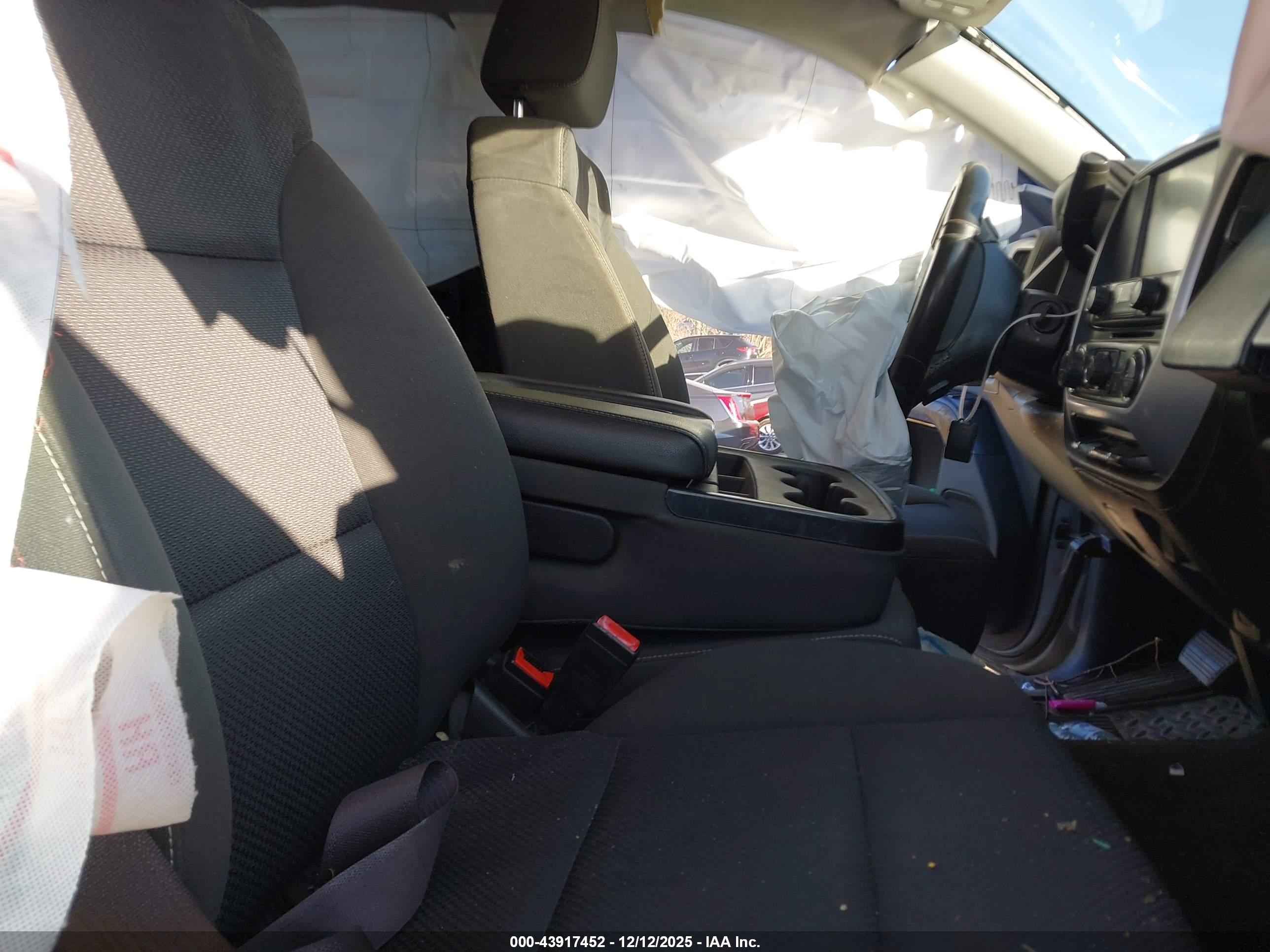 GMC SIERRA image 5