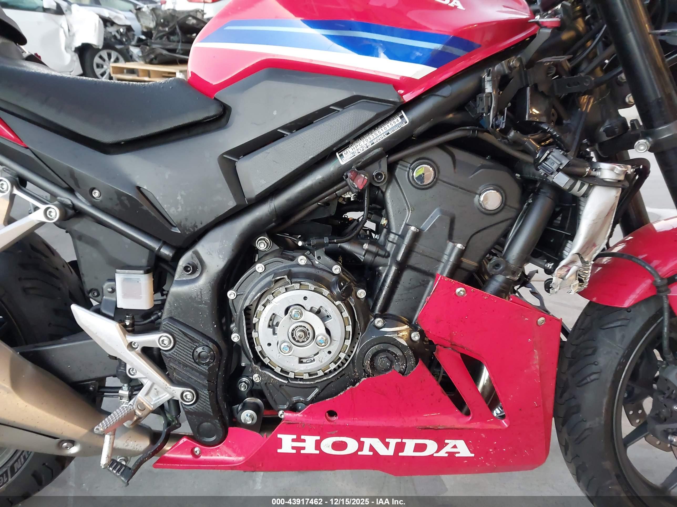 HONDA CBR500 image 8