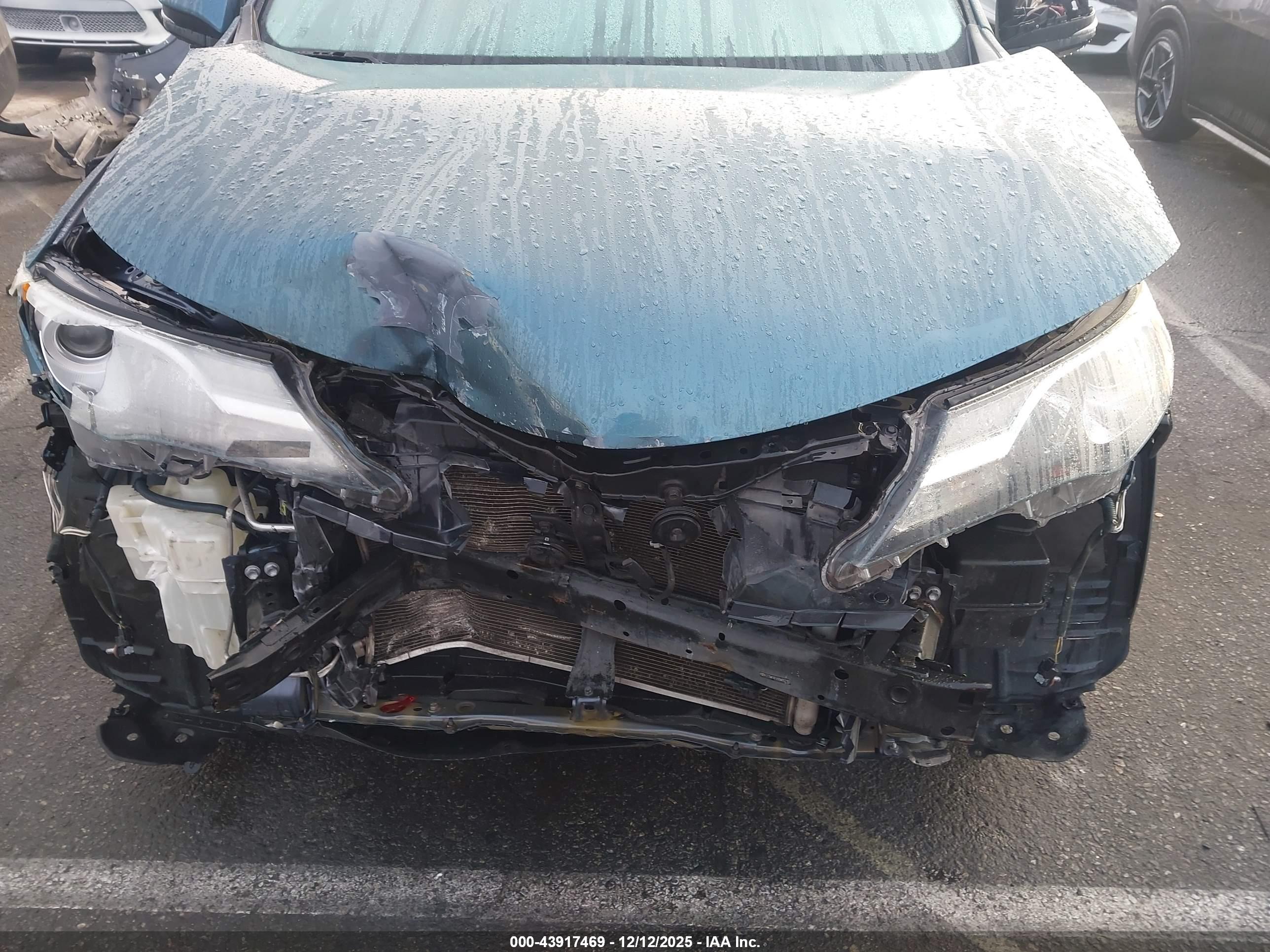 TOYOTA RAV4 image 6