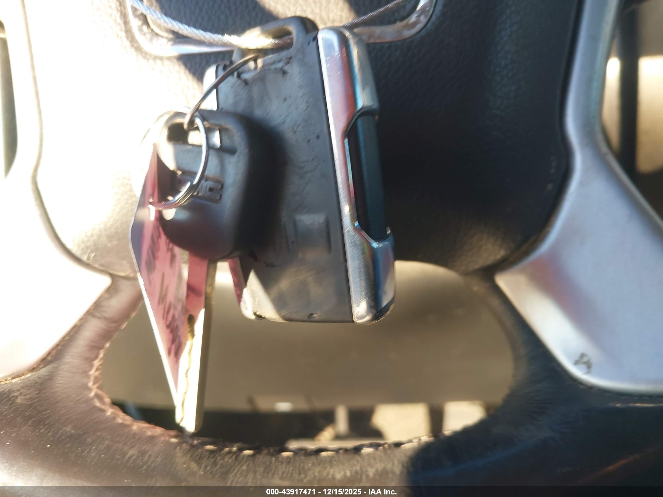 GMC SIERRA image 11