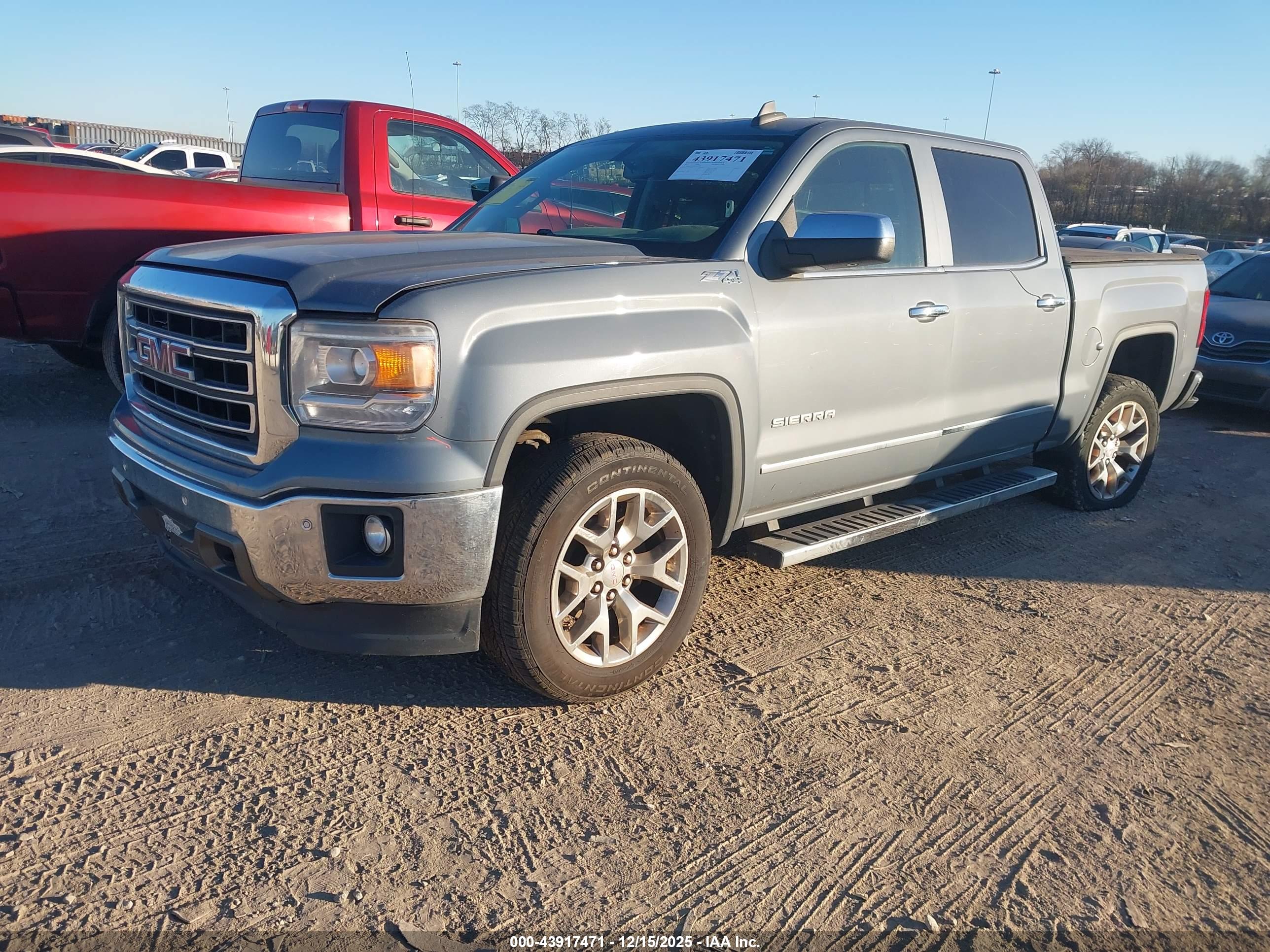 GMC SIERRA image 2