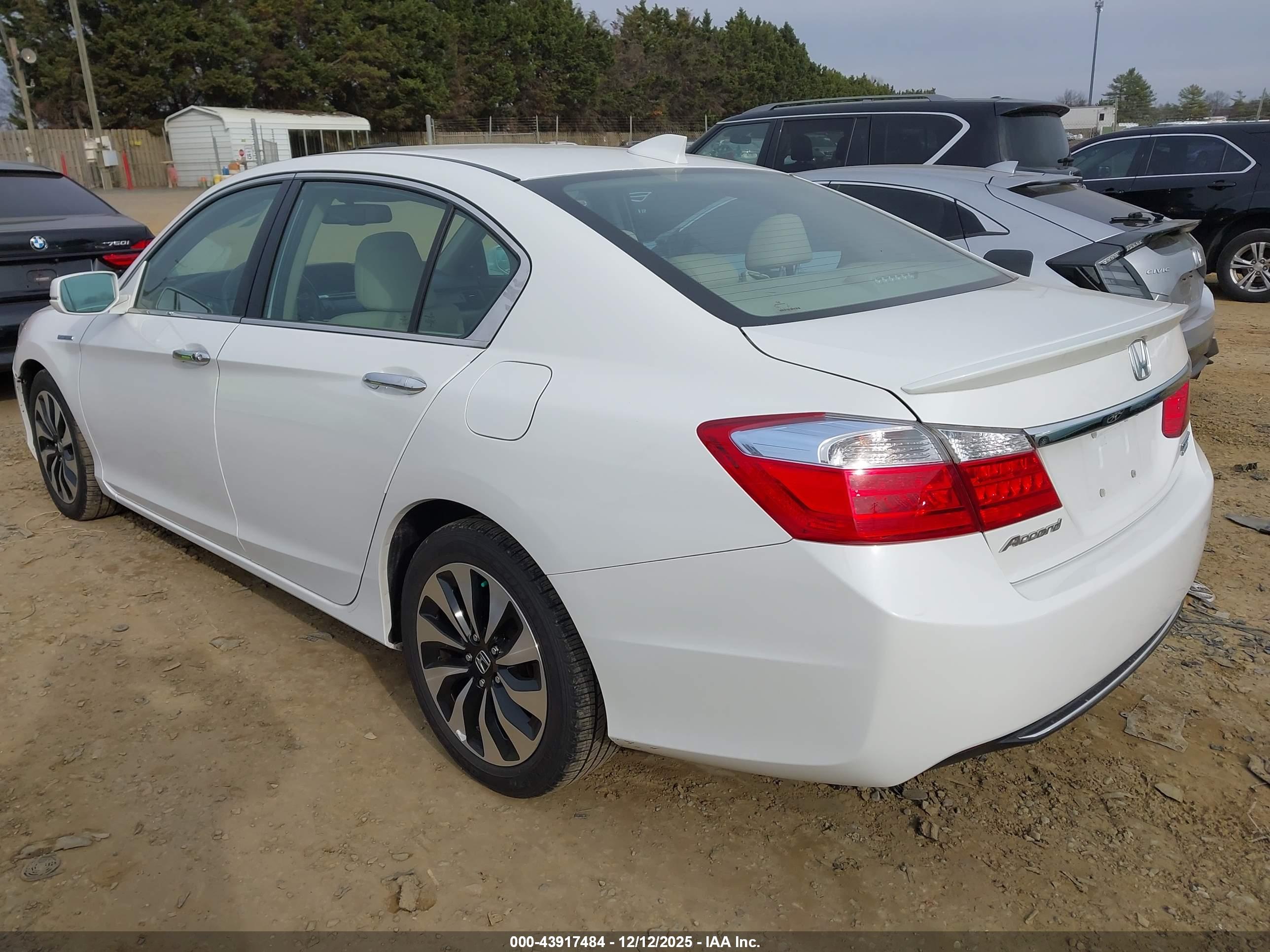 HONDA ACCORD image 3