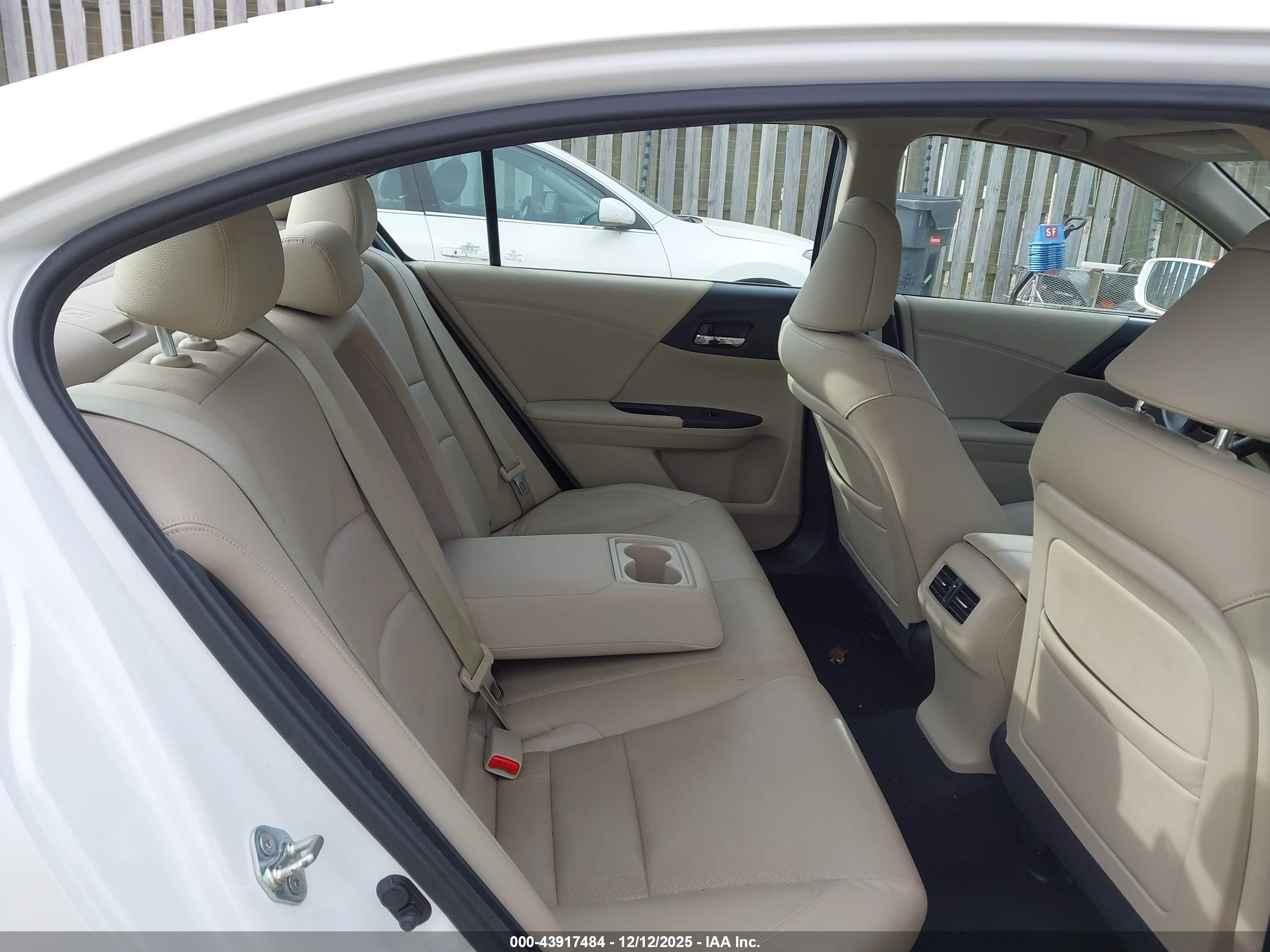 HONDA ACCORD image 8