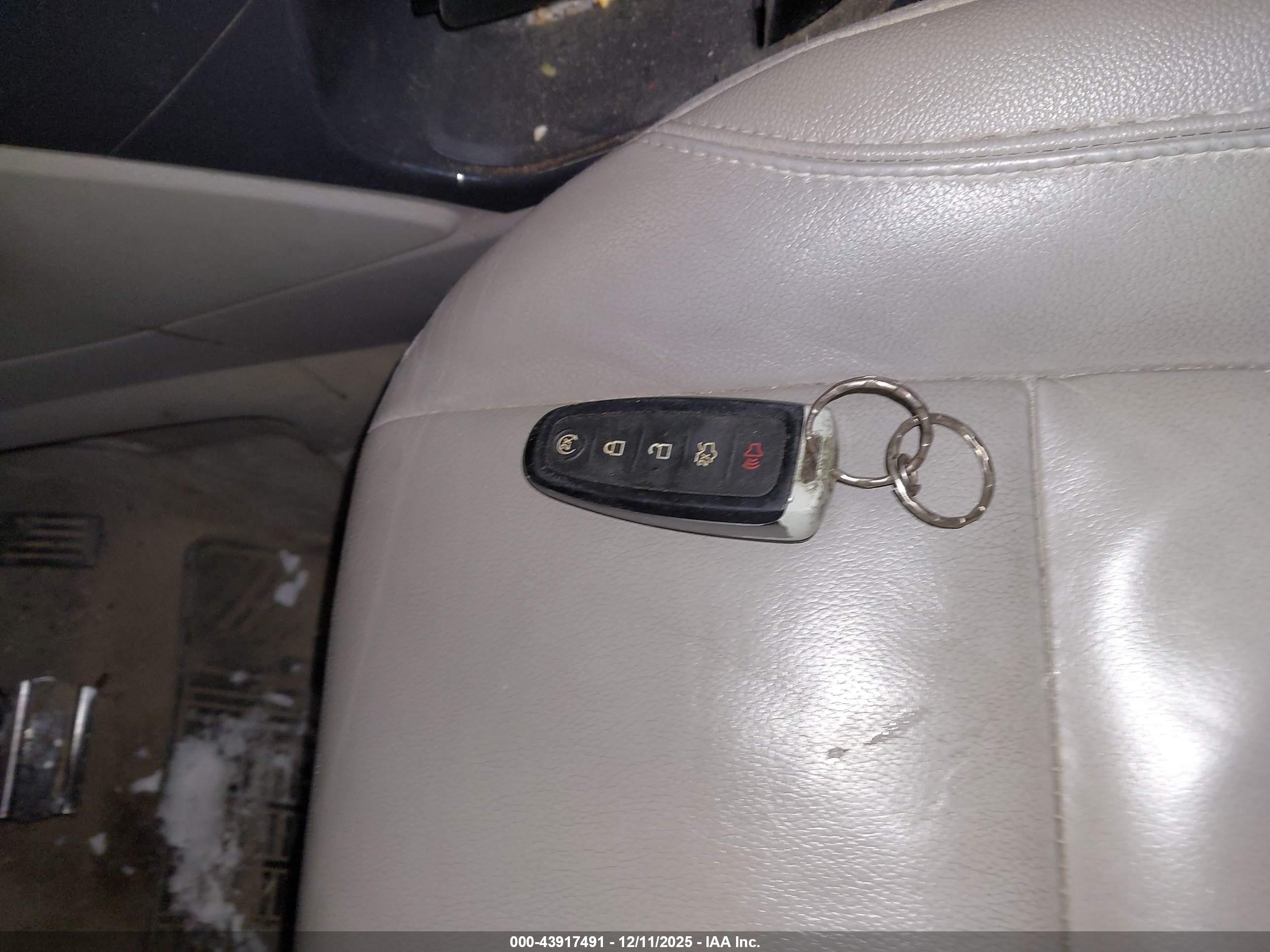 FORD ESCAPE image 11