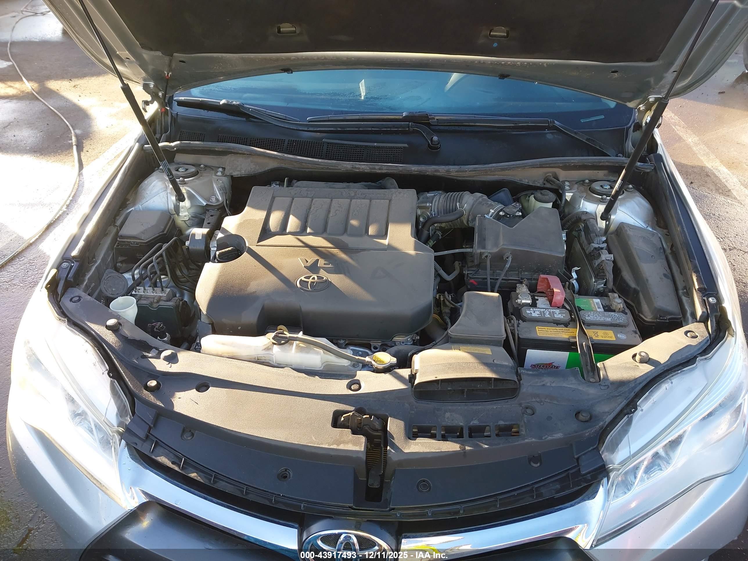 TOYOTA CAMRY image 10