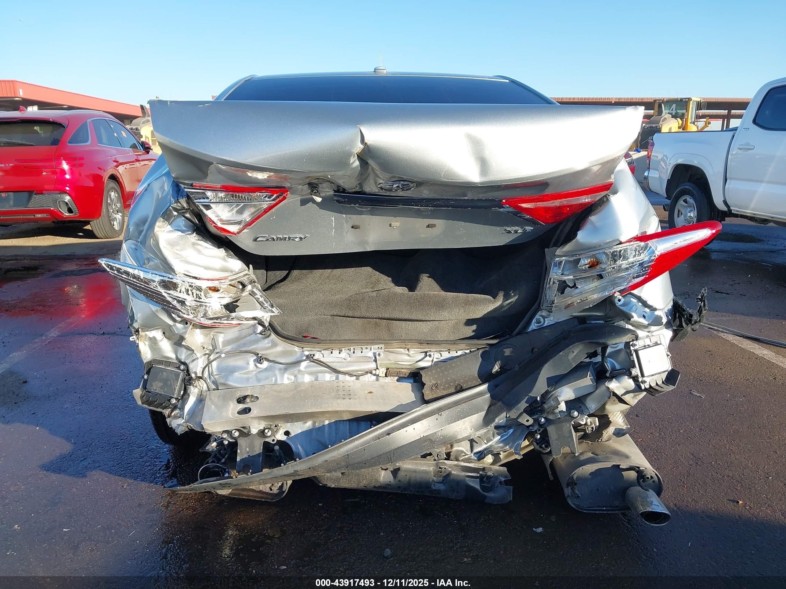TOYOTA CAMRY image 6