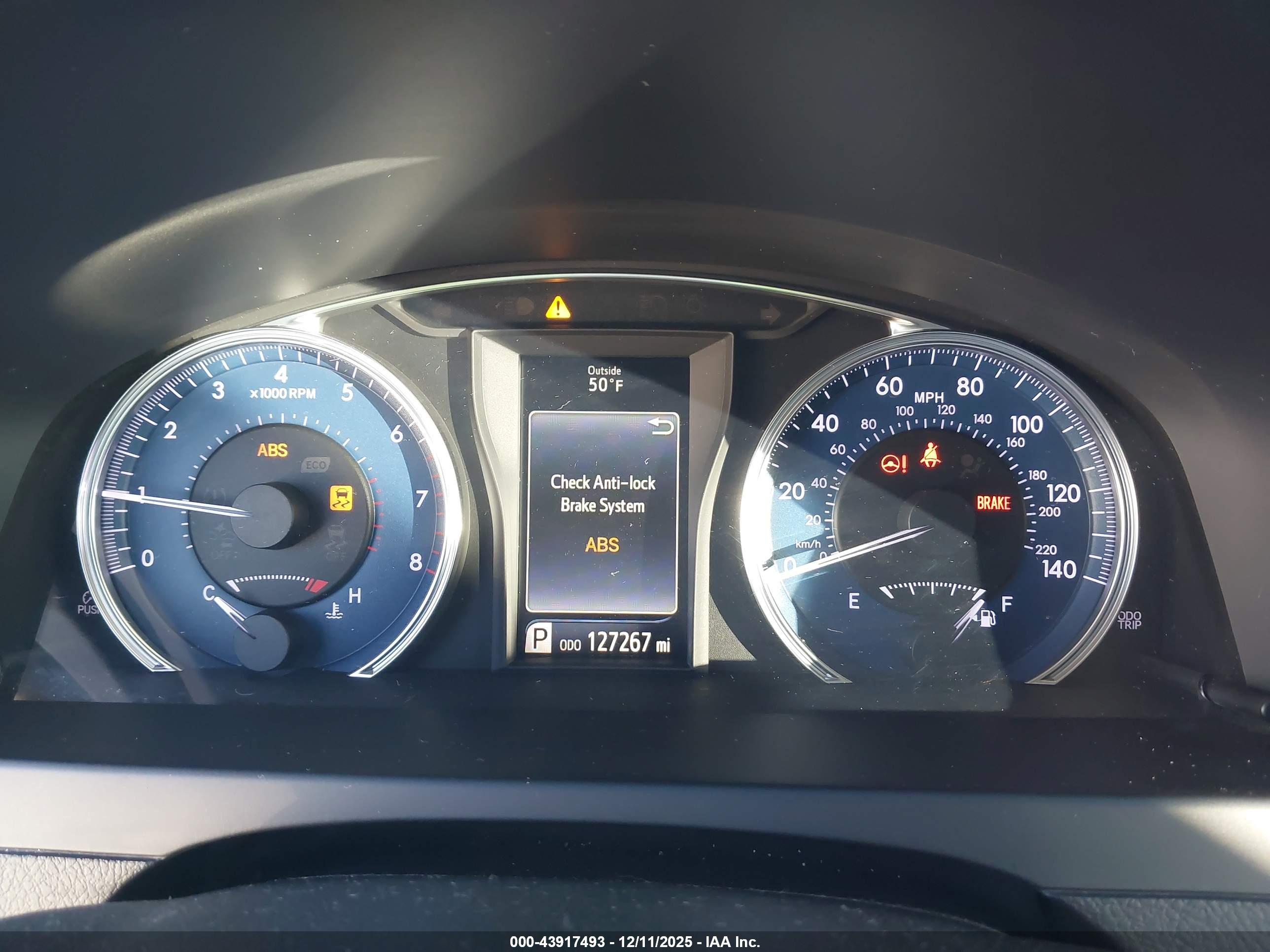 TOYOTA CAMRY image 7