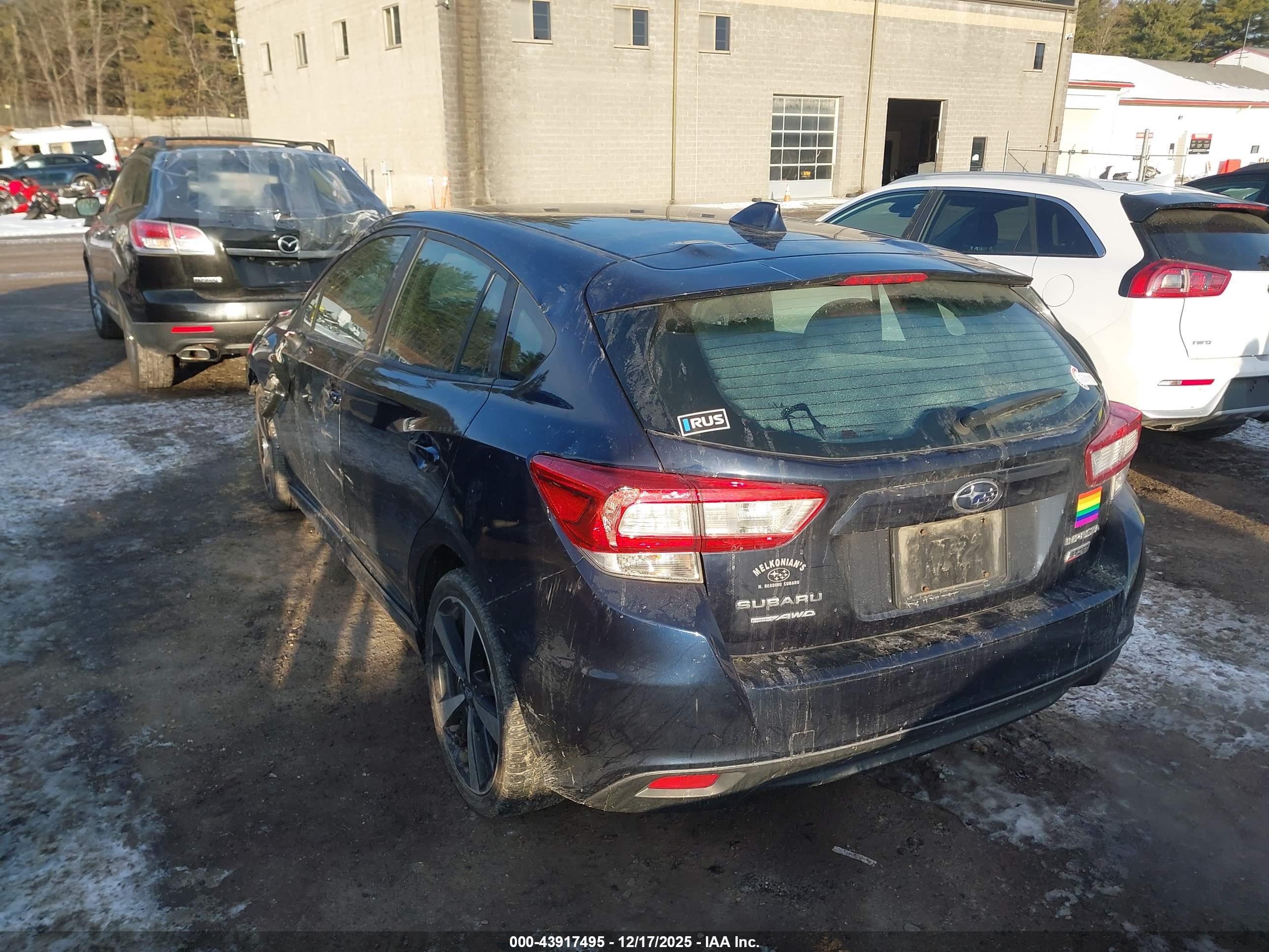 SUBARU IMPREZA image 3