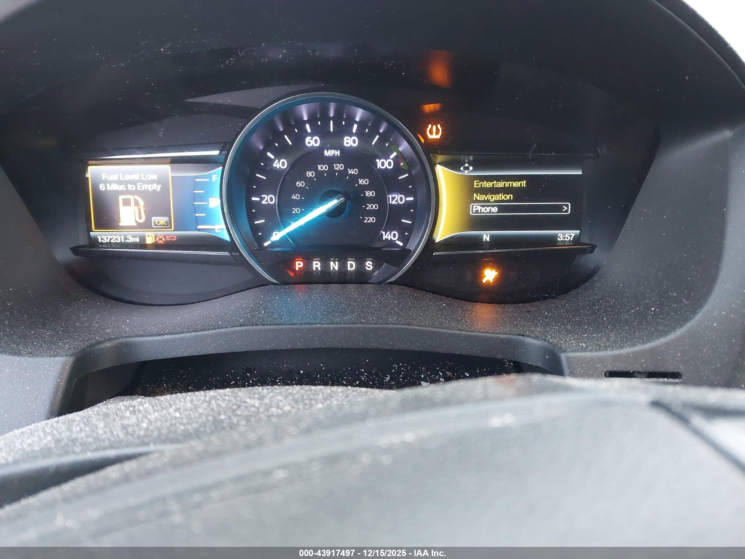 FORD EXPLORER image 7