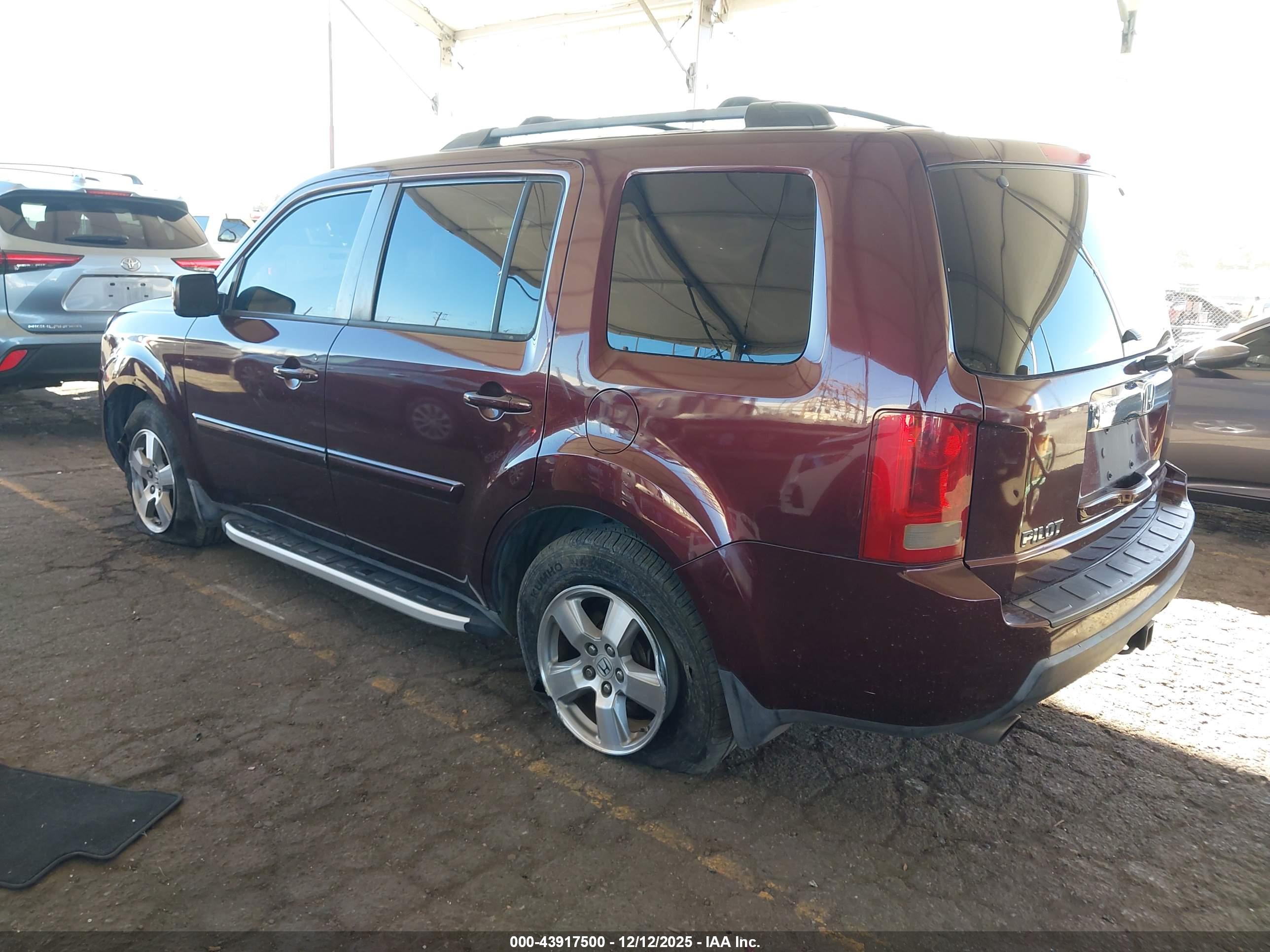 HONDA PILOT image 3